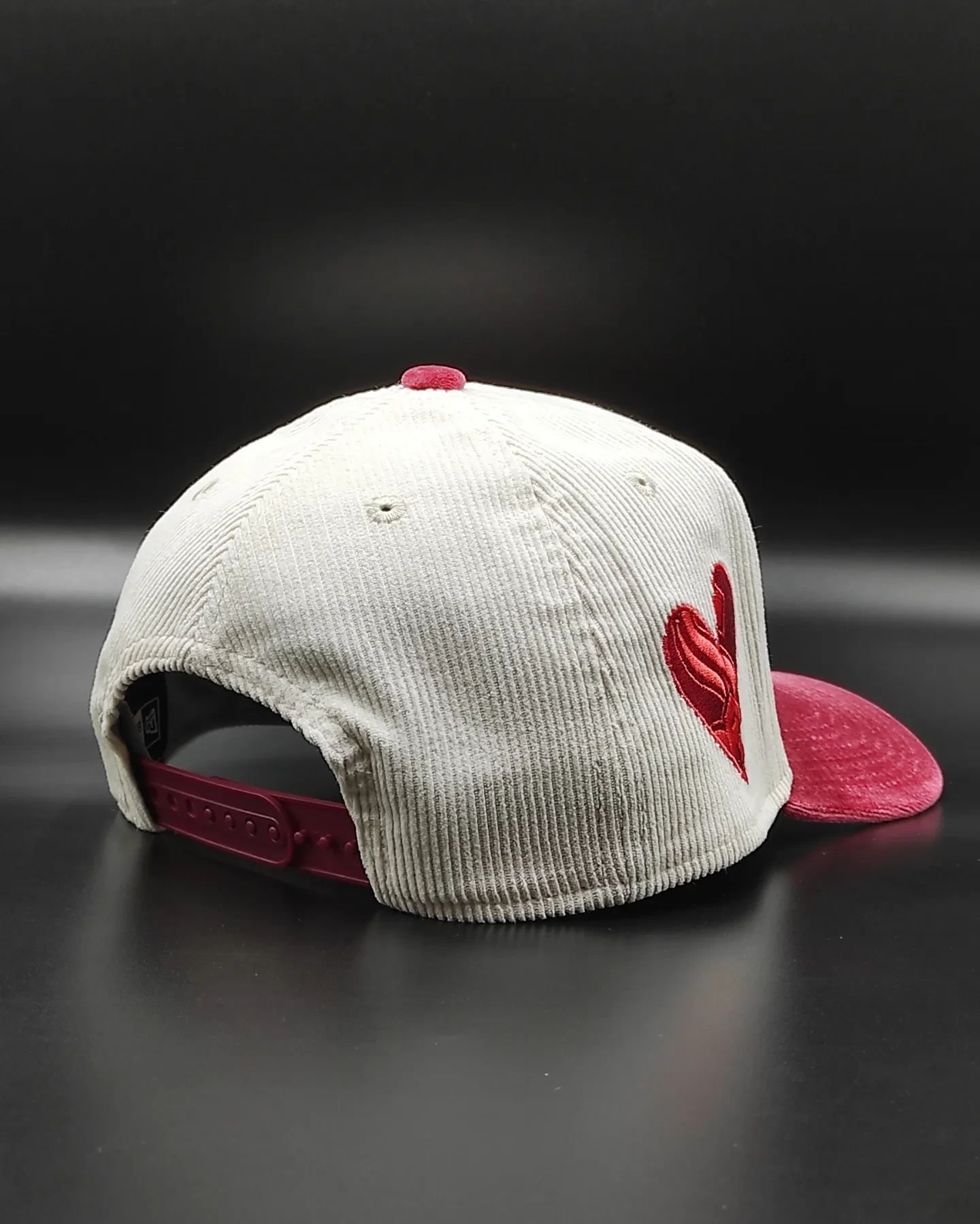 New era White sox corduroy velvet 9forty a frame