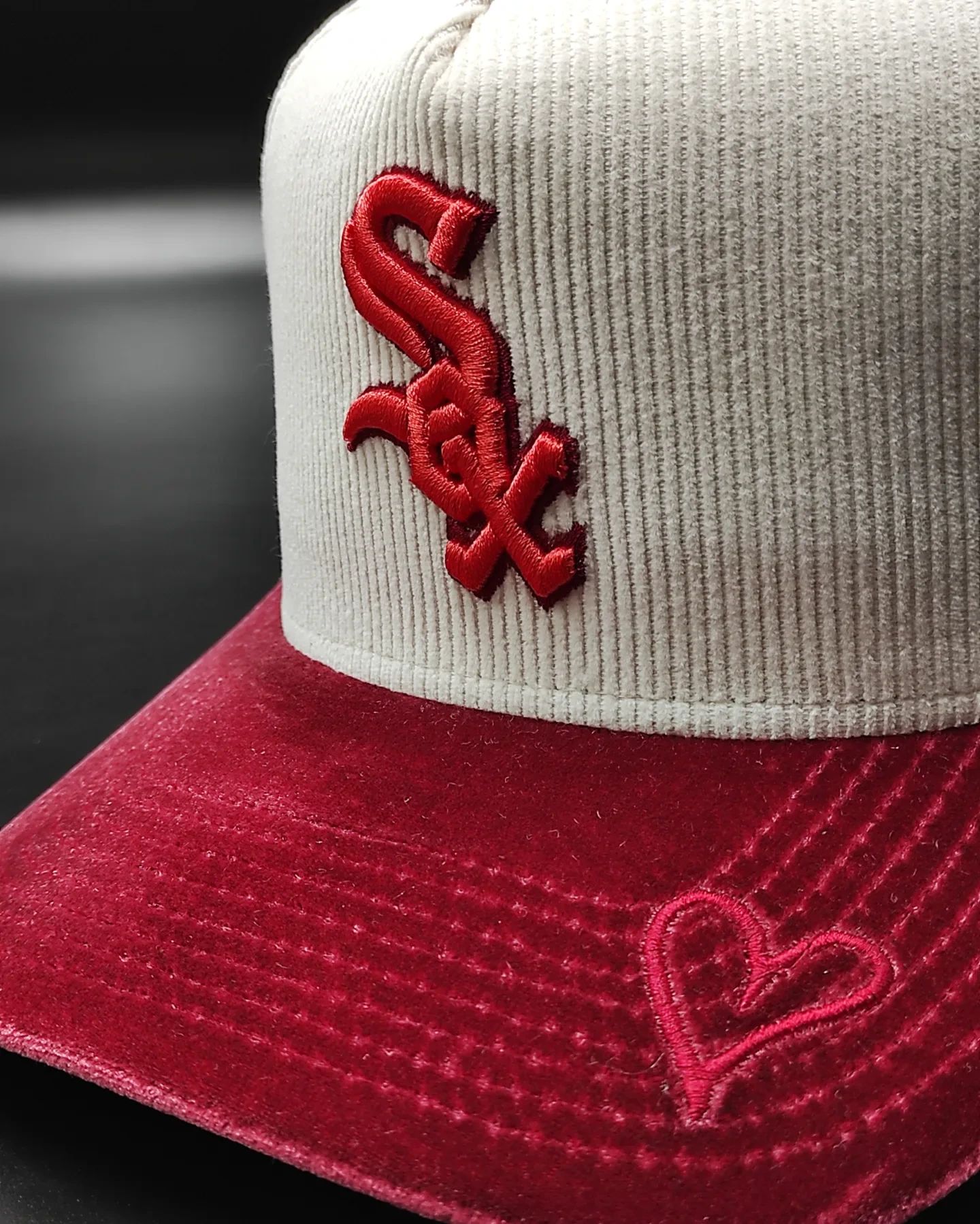 New era White sox corduroy velvet 9forty a frame
