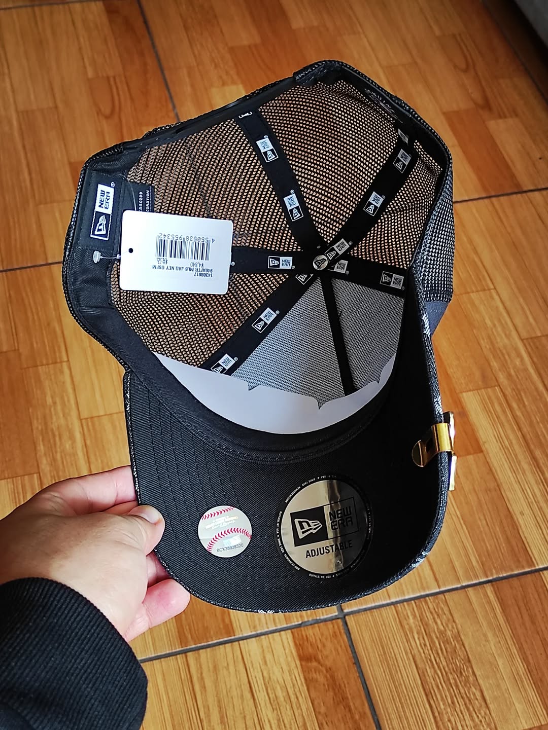 New Era New York Yankees multilogo trucker a frame