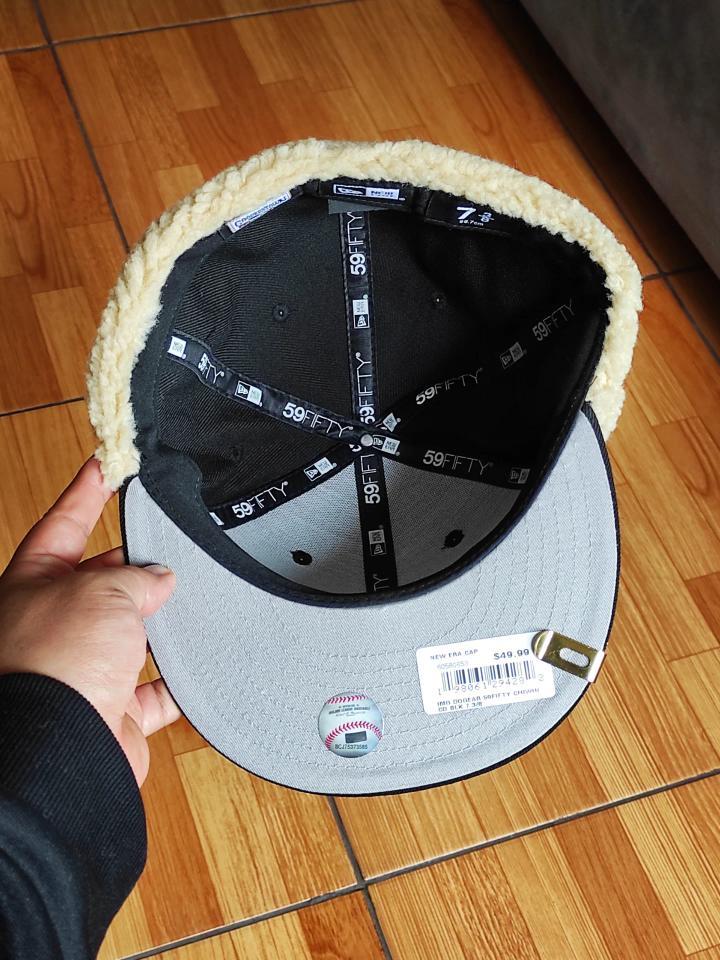 Chicago White Sox 05 WS Dogear New Era 59Fifty Fitted - Black, White, Gray