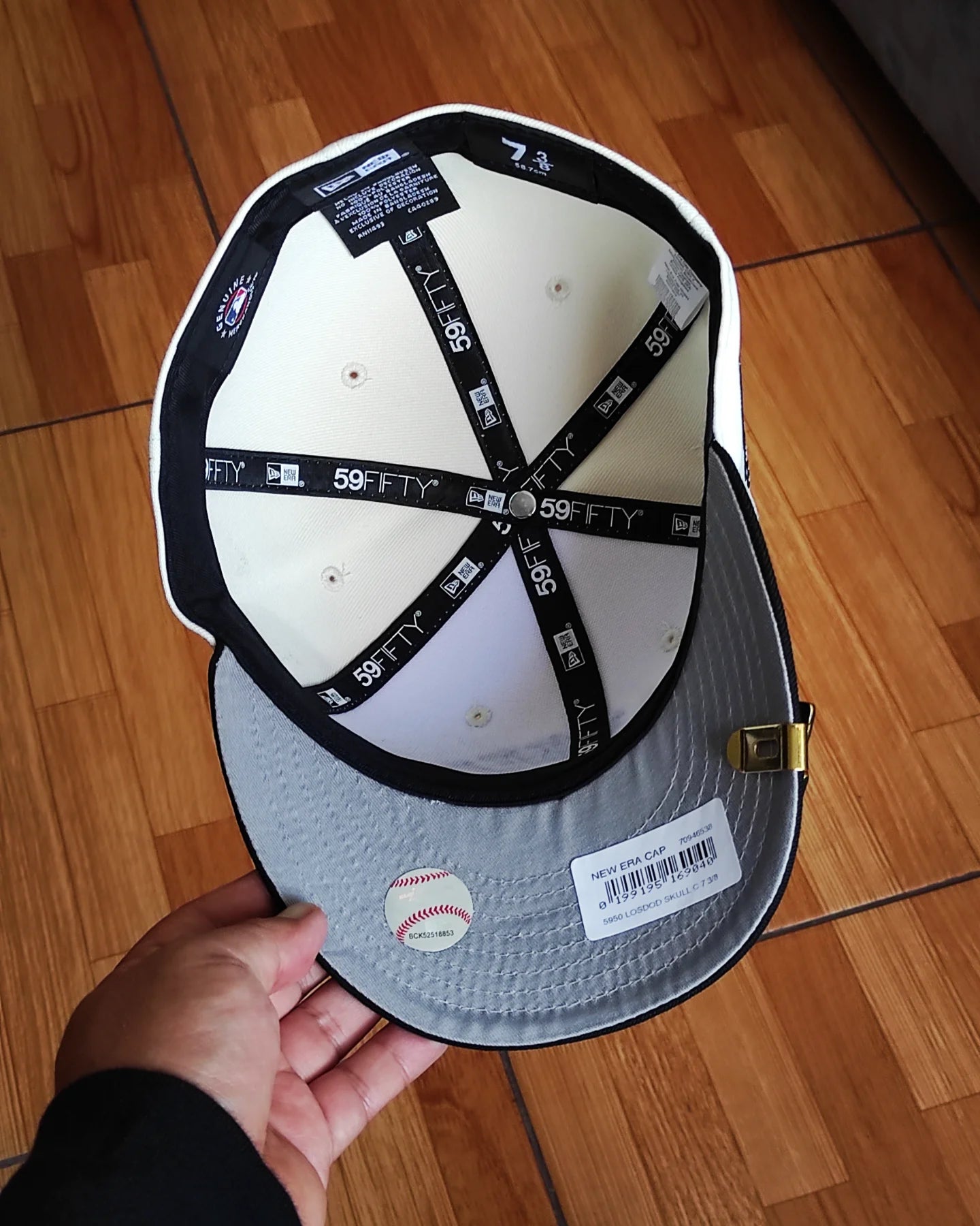 New Era Los Angeles Dodgers SKULL 💀 Chrome Black edition 59fifty fitted