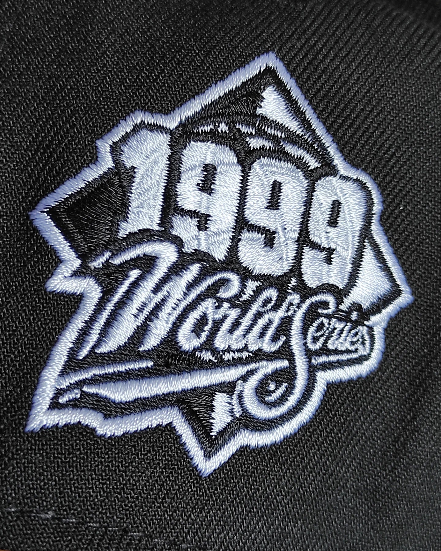 New Era New York Yankees World series 1999 black white 9 FORTY A-FRAME