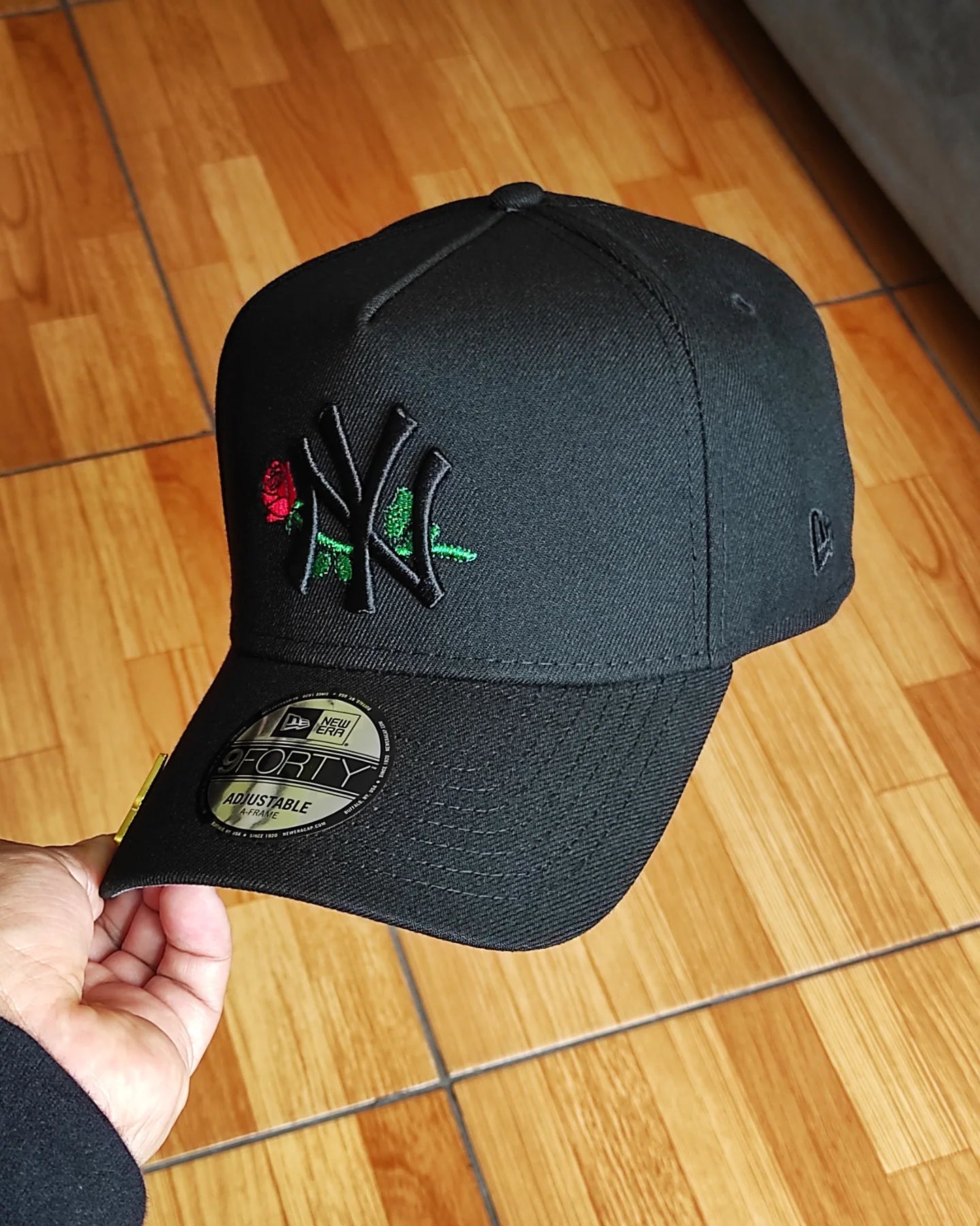 New Era New York Yankees black Rose🌹 9forty a-frame Snapback