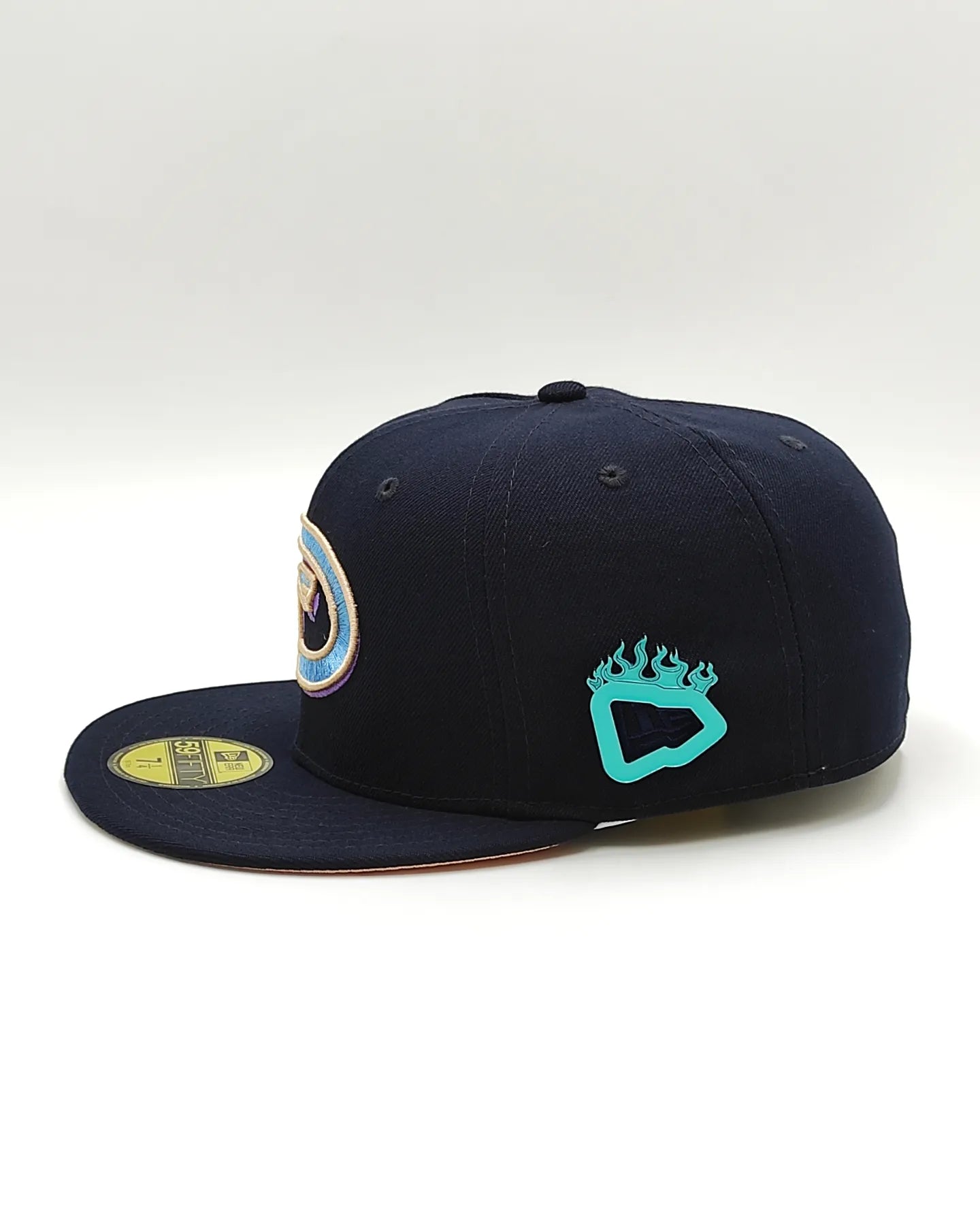 New Era Flag pin Fire