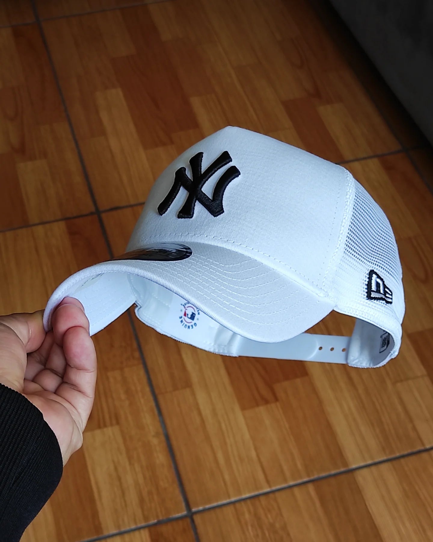 New Era New York Yankees white Trucker a-frame