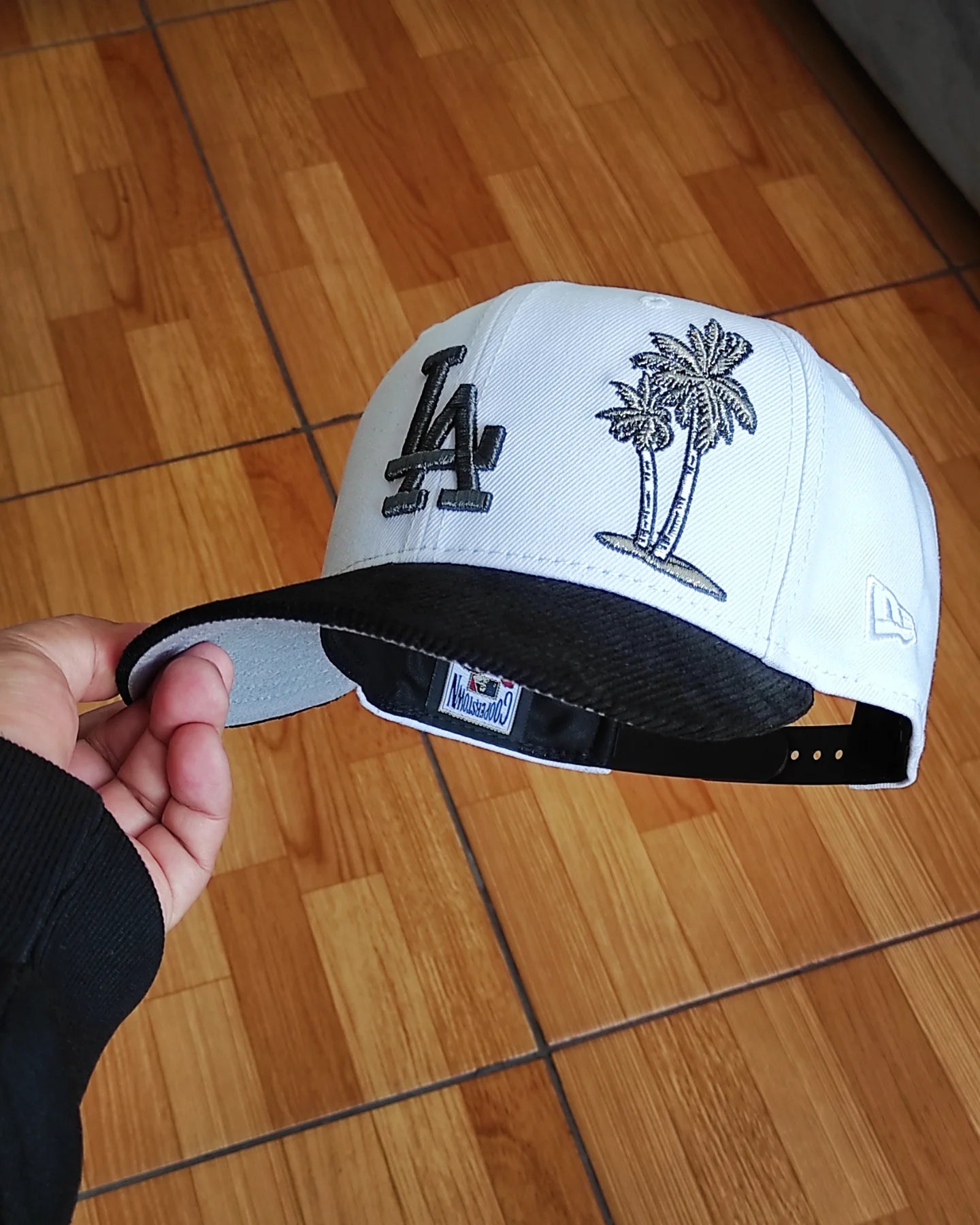 New Era las Los Angeles Dodgers visera corduroy 🌴 two tone black and white 9 FIFTY Snapback