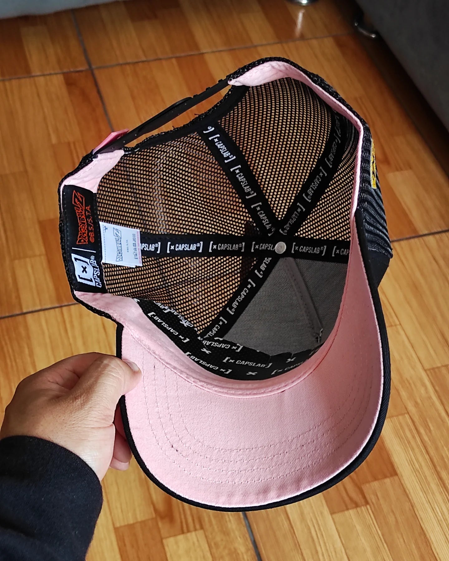 Gorra CAPSLAB Majin Boo Trucker