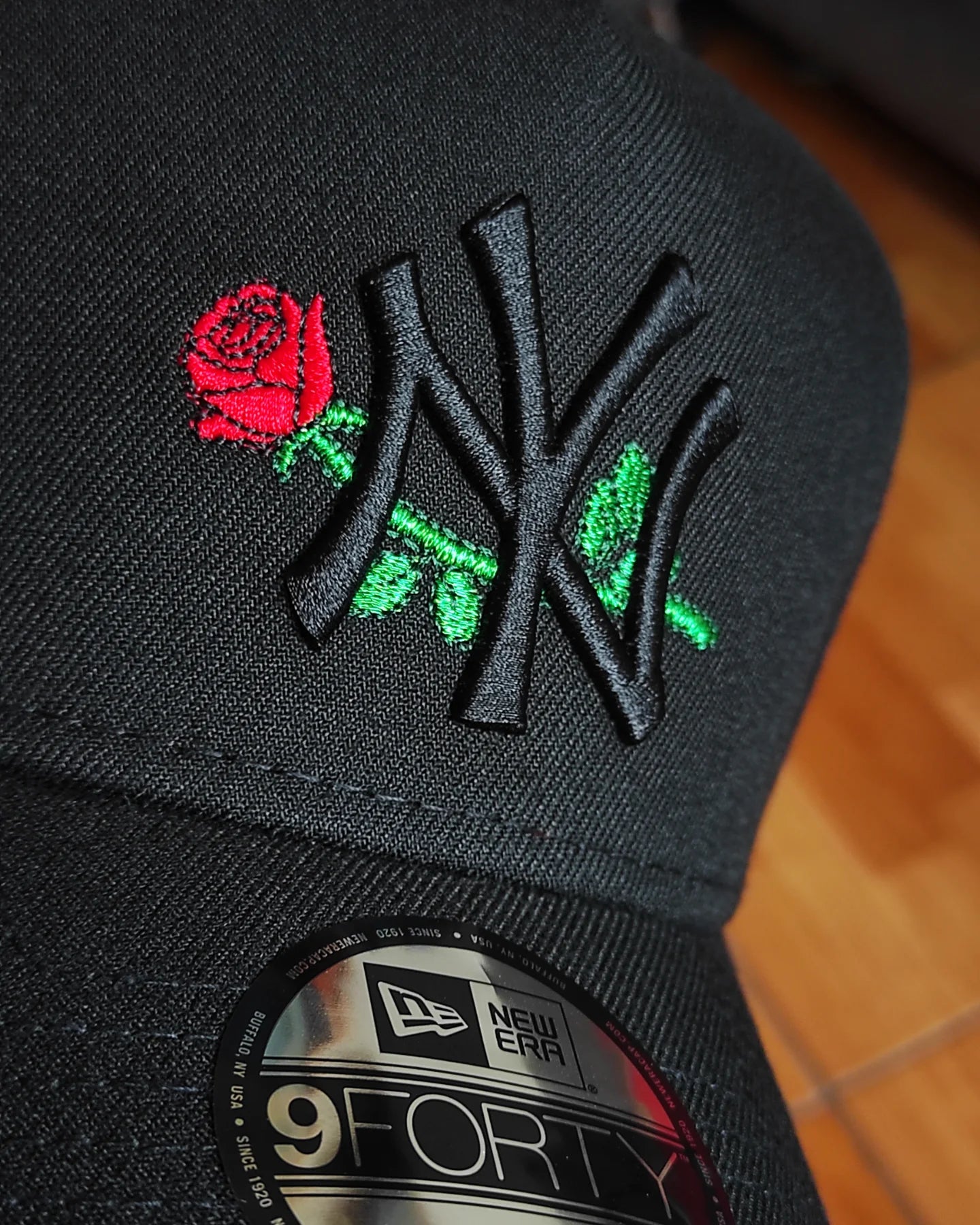 New Era New York Yankees black Rose🌹 9forty a-frame Snapback