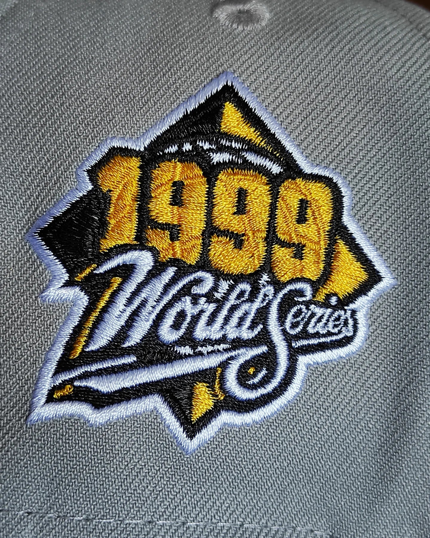 New Era New York Yankees world series 1999 plomo negro - 9 Forty A-FRAME
