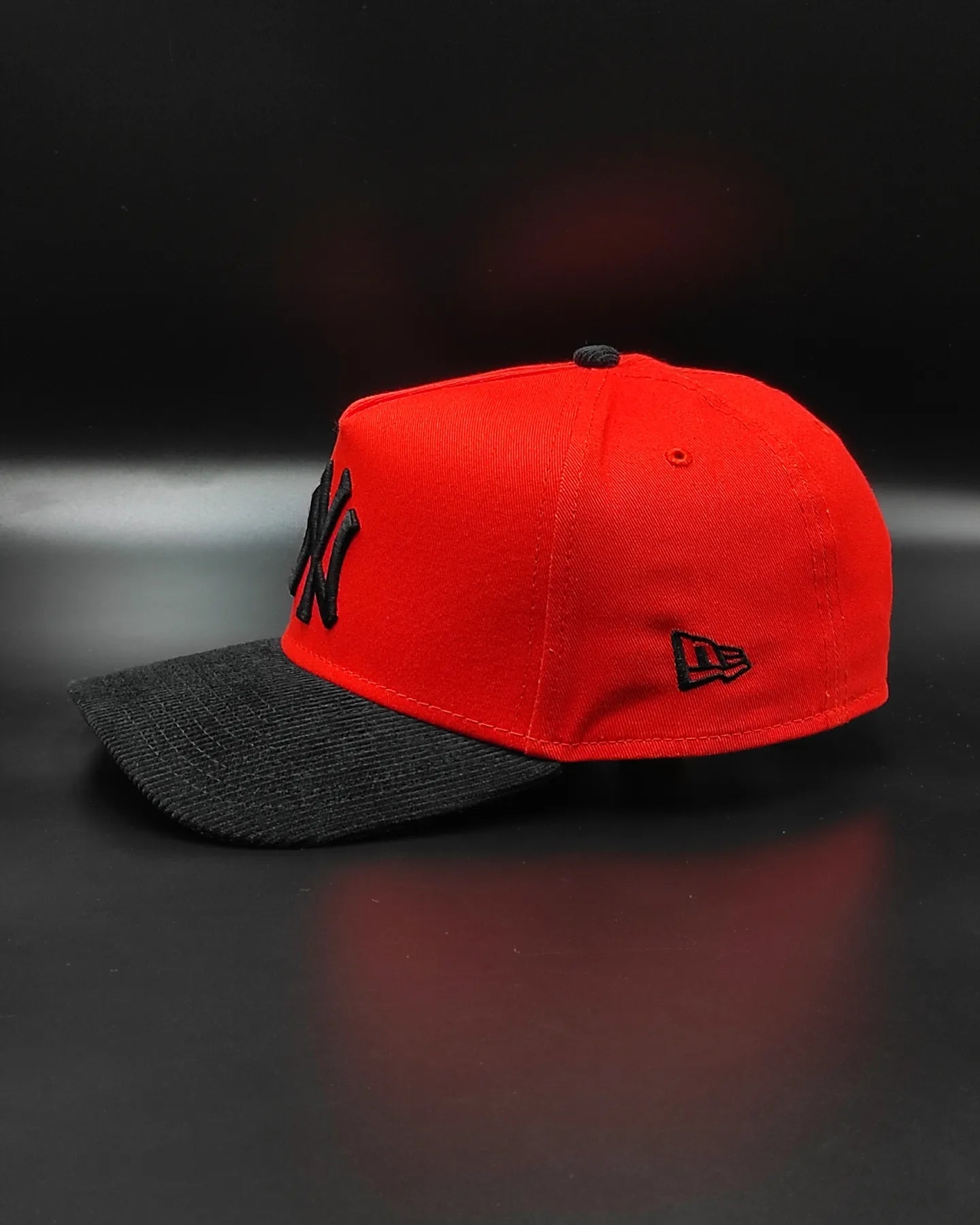 New Era New York Yankees naranja/ negro🎃 Corduroy 9 forty aframe Snapback