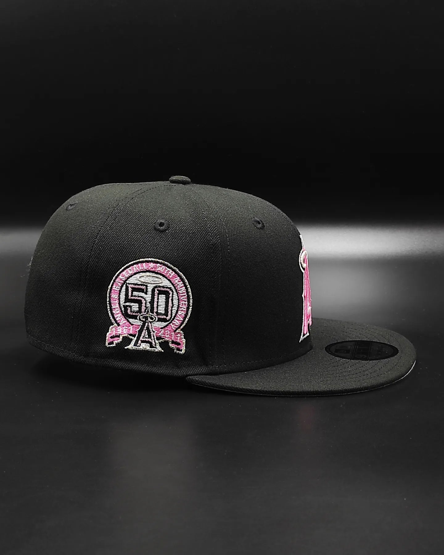 New era Anaheim Angels 50th Aniversario negro rosado 9 Fifty Snapback