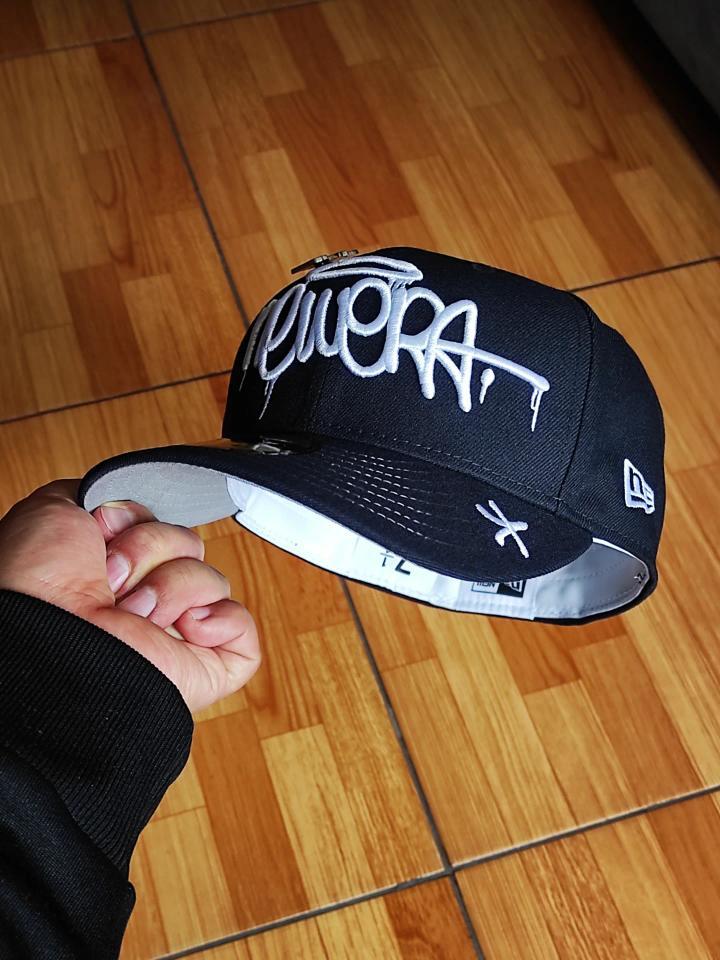 59FIFTY new era Grafiti navy incluye pin