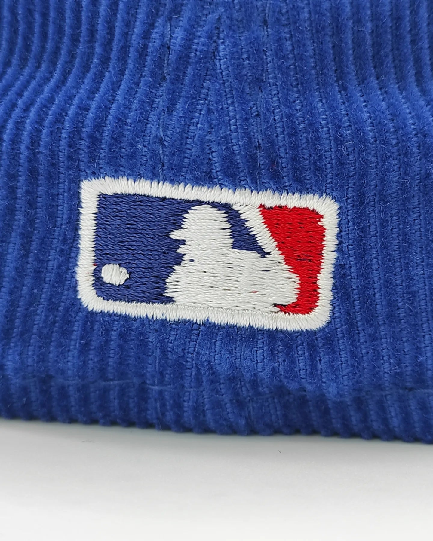 Los Angeles Dodgers OLD SCHOOL CORDUROY SIDE-PATCH Black Fitted Hat by New Era