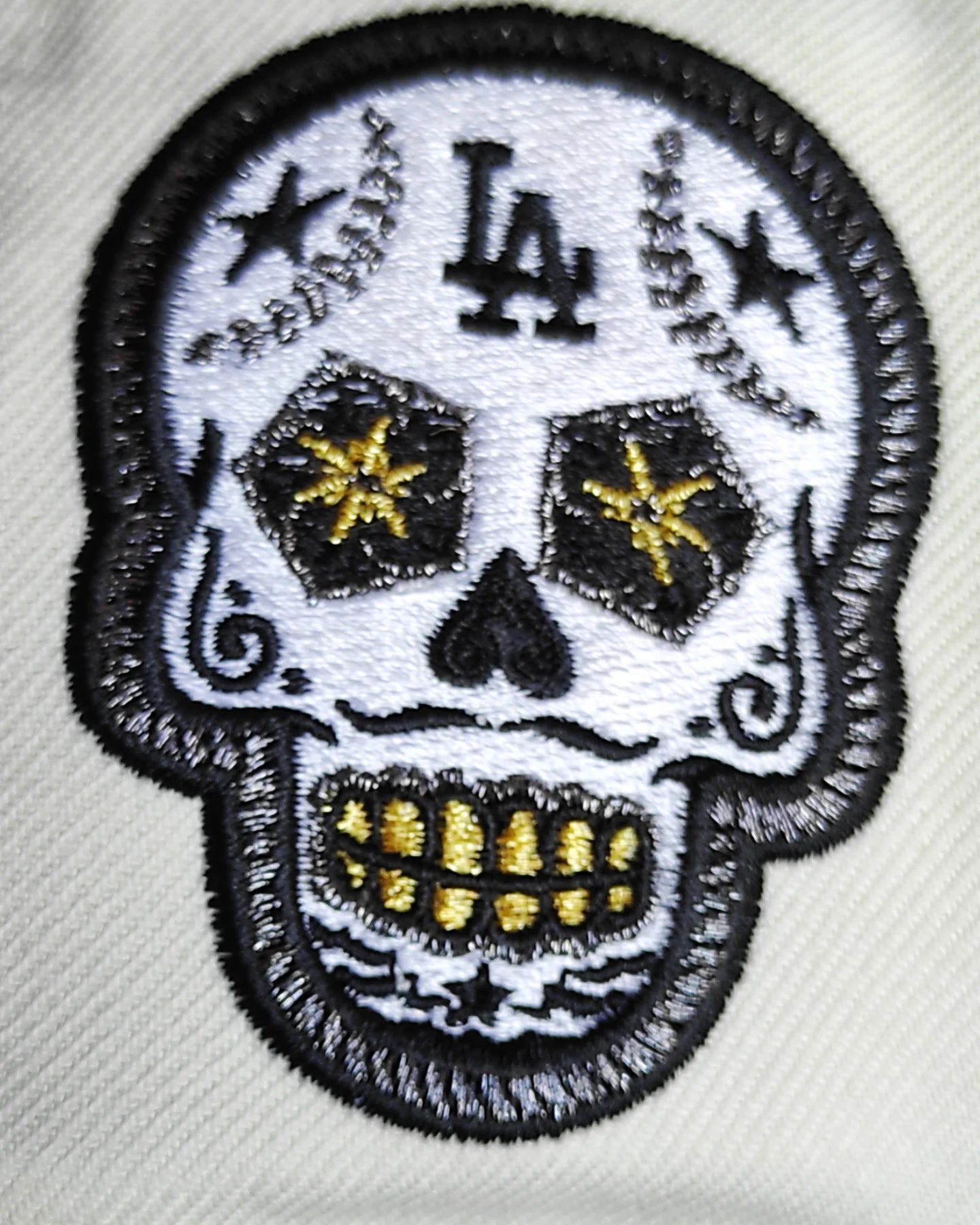 New Era Los Angeles Dodgers SKULL 💀 Chrome Black edition 59fifty fitted