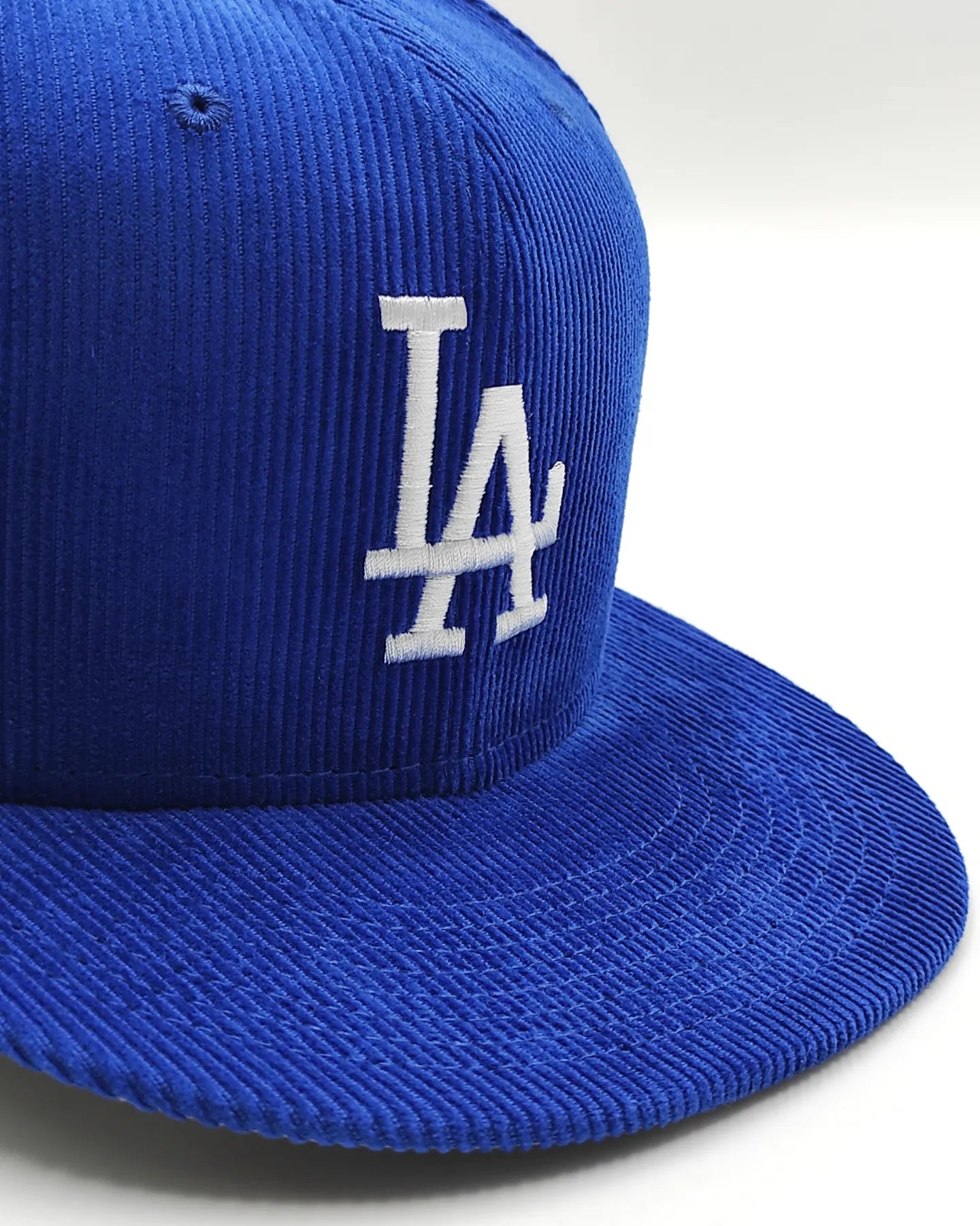 Los Angeles Dodgers OLD SCHOOL CORDUROY SIDE-PATCH Black Fitted Hat by New Era