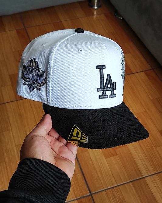 New Era las Los Angeles Dodgers visera corduroy 🌴 two tone black and white 9 FIFTY Snapback