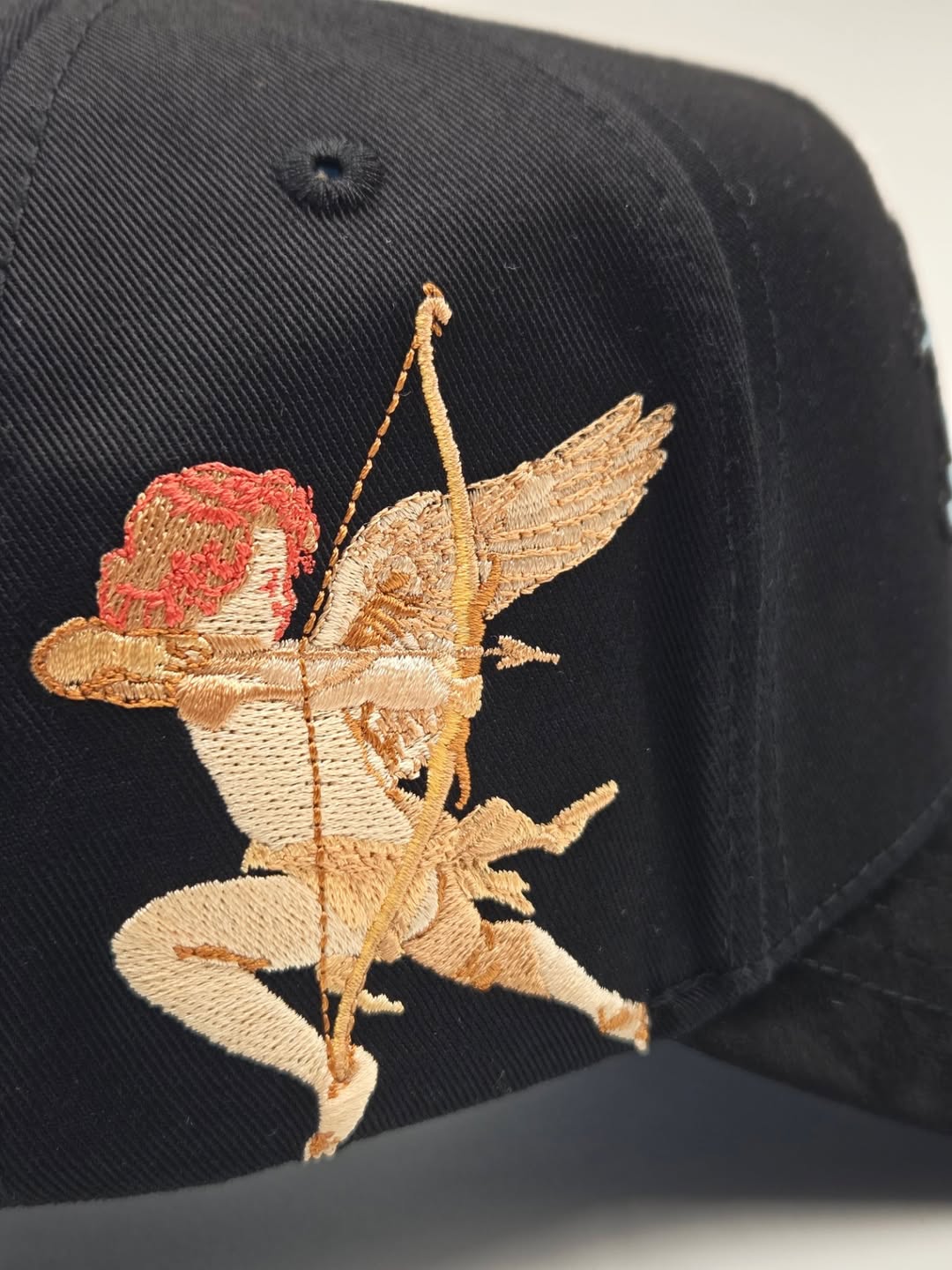 Gorra Qori Caps coleccion Cloud☁️ & Yankees🔥 a-frame Snapback