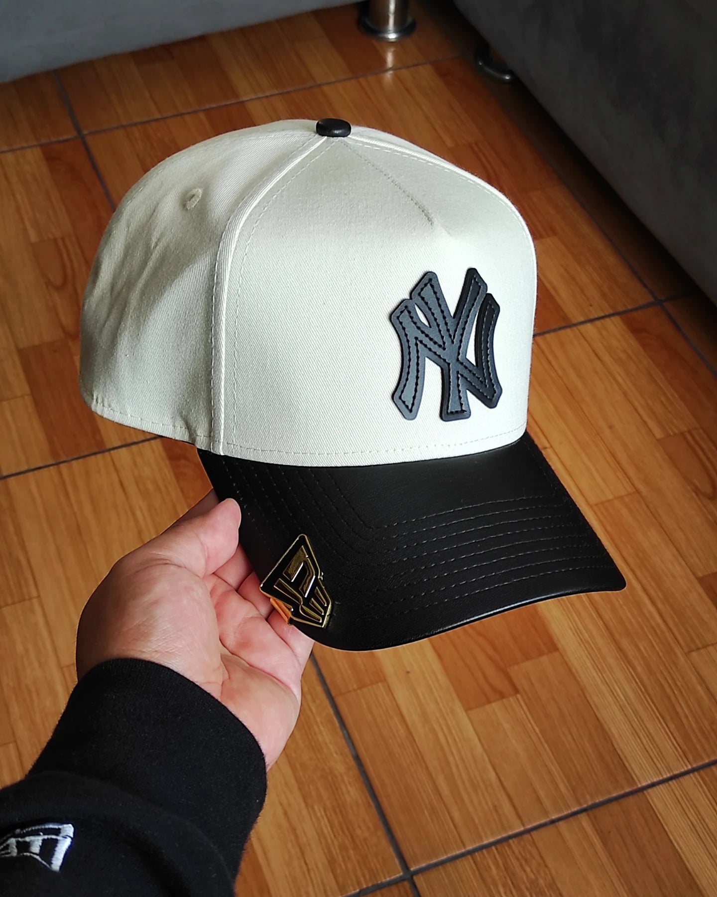 New Era New York Yankees 'visor cuero'' 9FORTY A-Frame Snapback