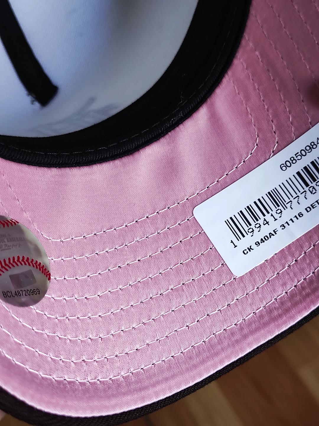 Detroit Tigers 'Pink Satin Hearts Walnut' 9FORTY A-Frame Snapback