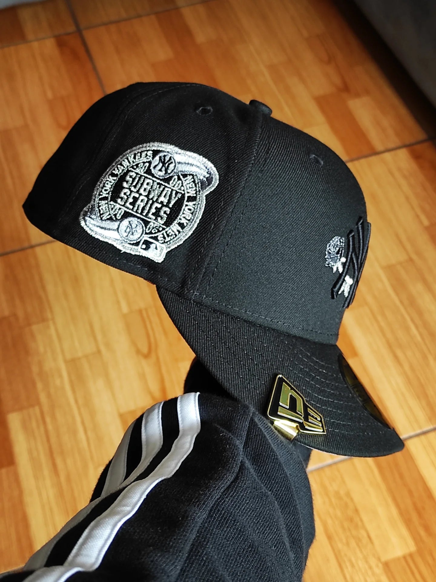 New Era New York Yankees Black Rose Subway Series 2000 Prime Edition 59Fifty Fitted Hat