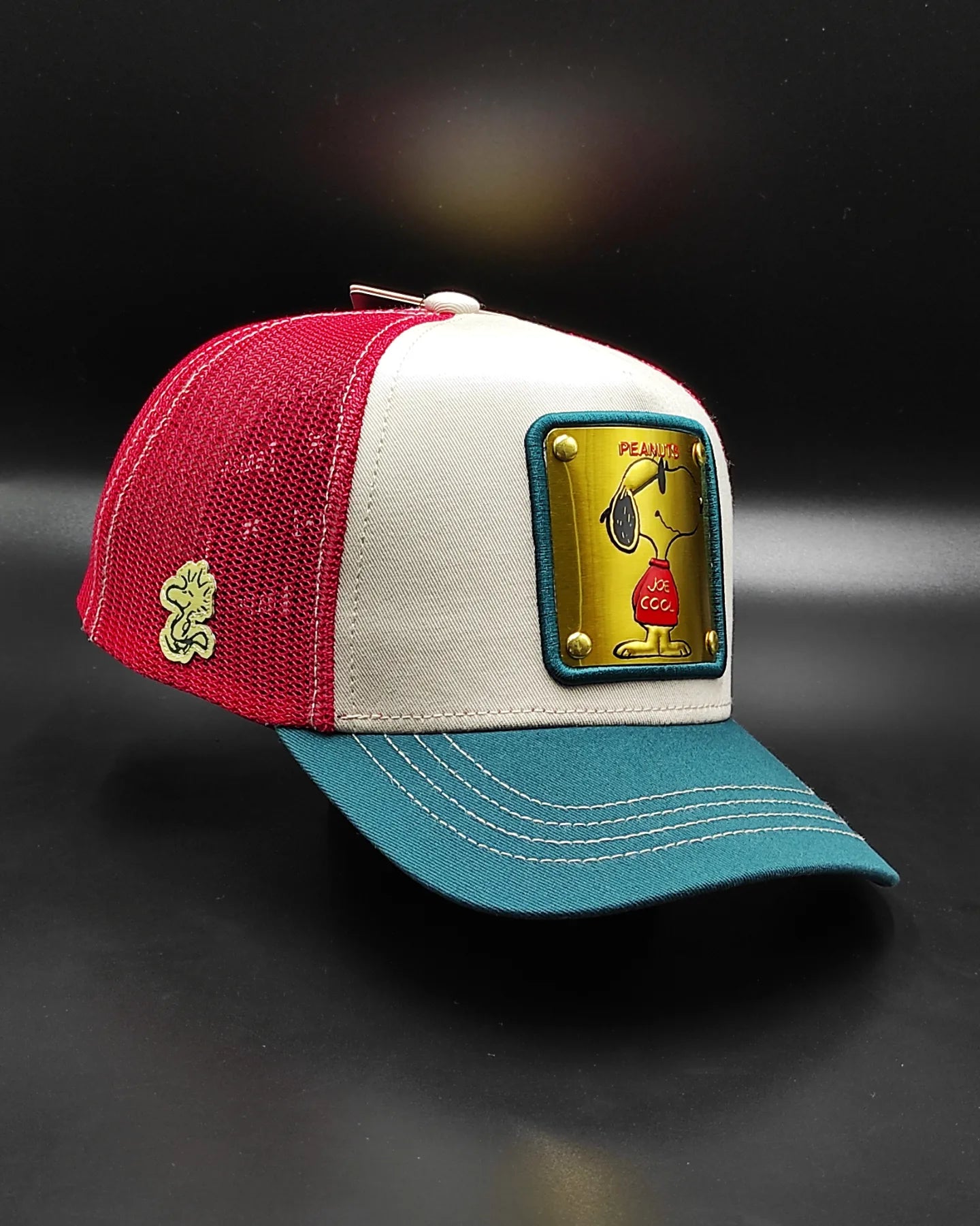 CAPSLAB peanuts Snoopy white red green trucker snapback hat