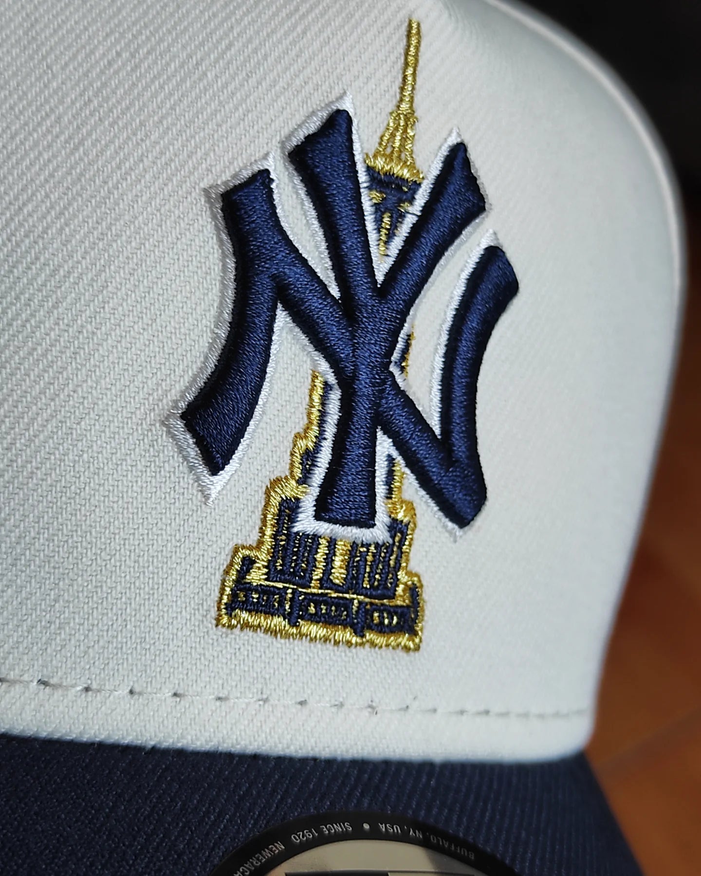 New Era New York Yankees State two Tone Chrome Navy 9 FORTY A-FRAME