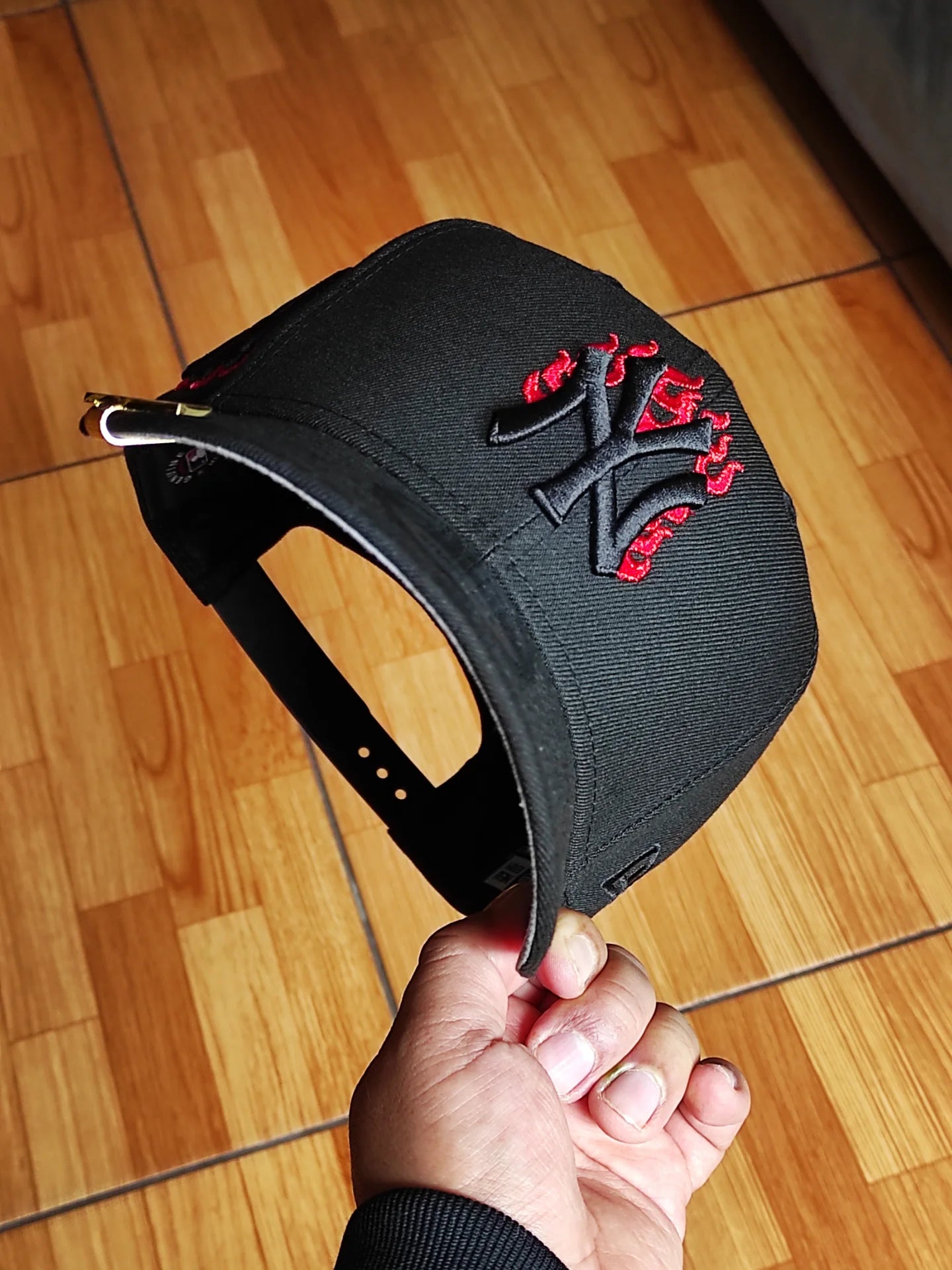 New Era New York Yankees flame 🔥 black edition 9FIFTY snapback cap