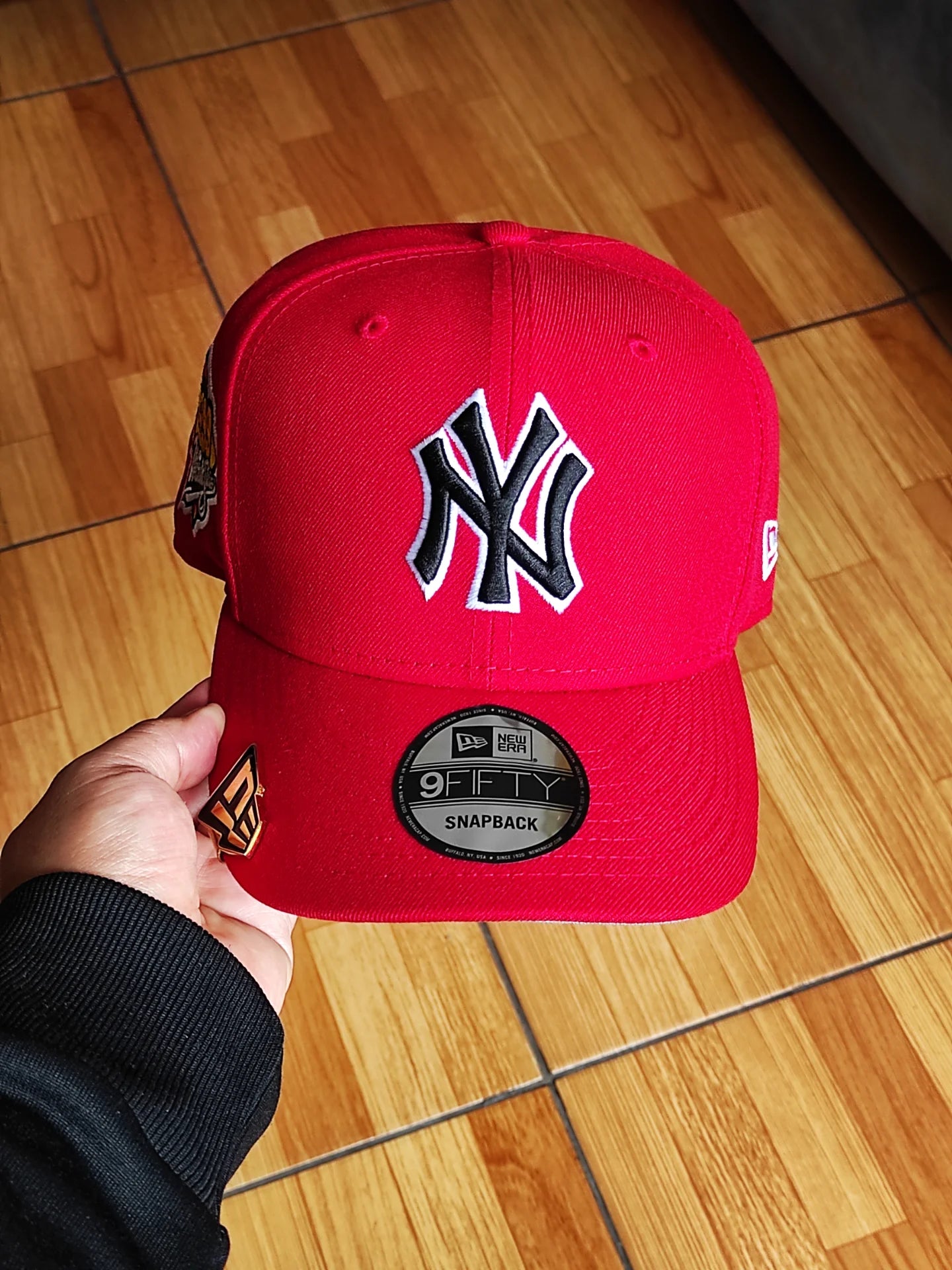 New Era New York Yankees 1999 World Series Scarlet Edition 9Fifty Snapback Hat