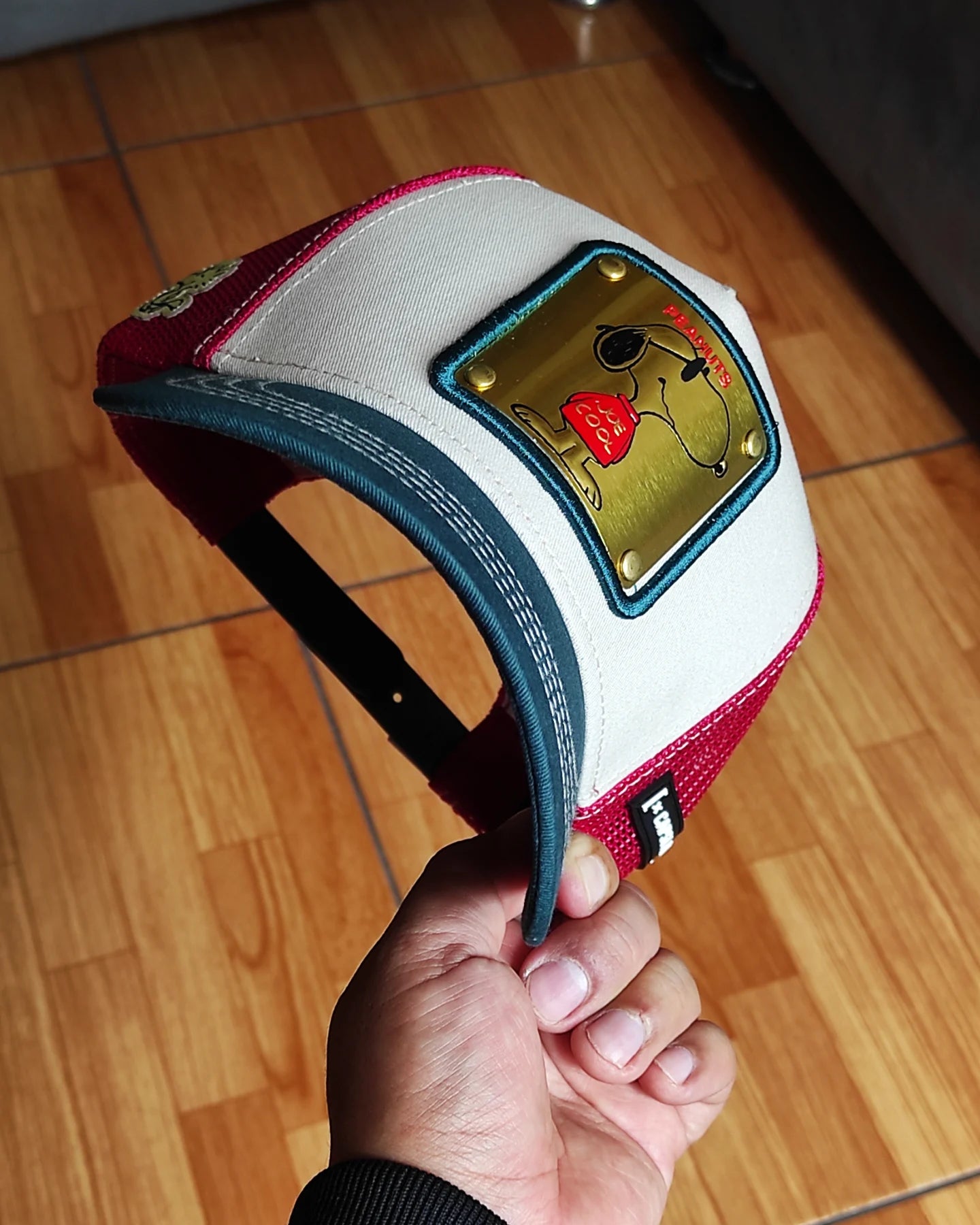 CAPSLAB peanuts Snoopy white red green trucker snapback hat