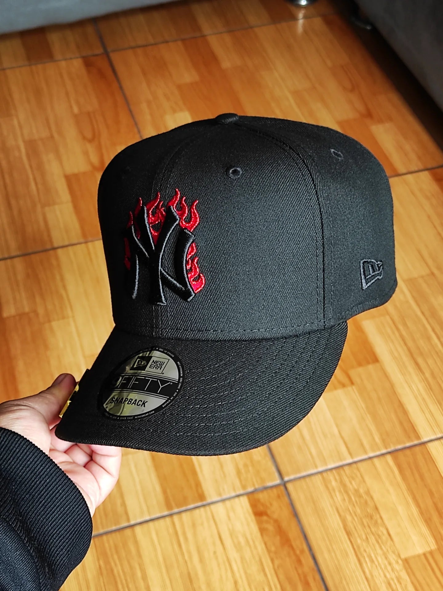 New Era New York Yankees flame 🔥 black edition 9FIFTY snapback cap