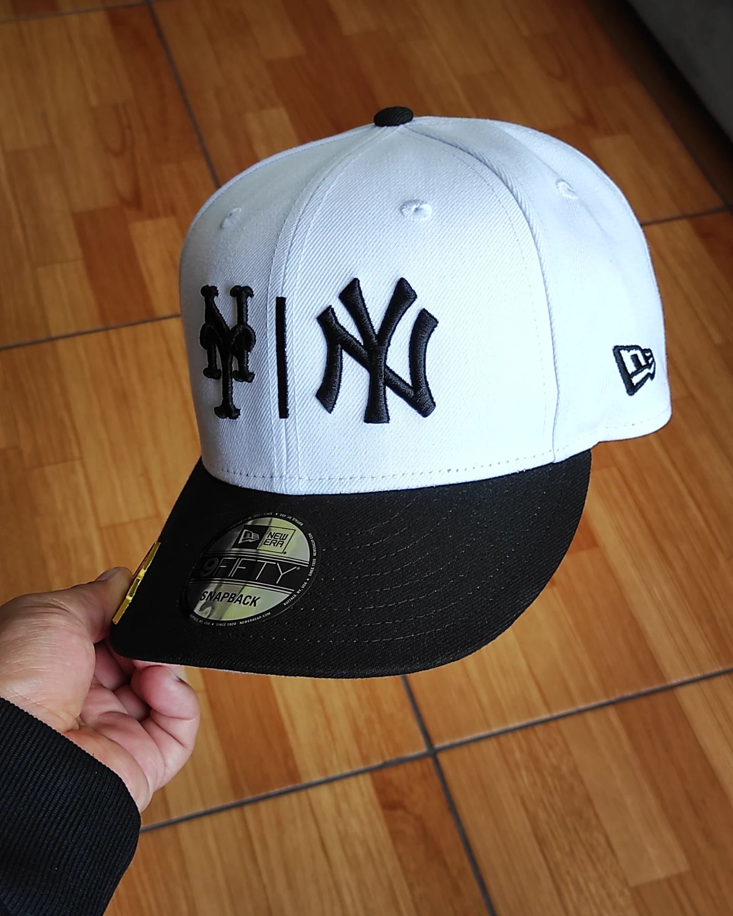 New Era New York Yankees vs Mets Subway Series black and White 9 FIFTY Snapback