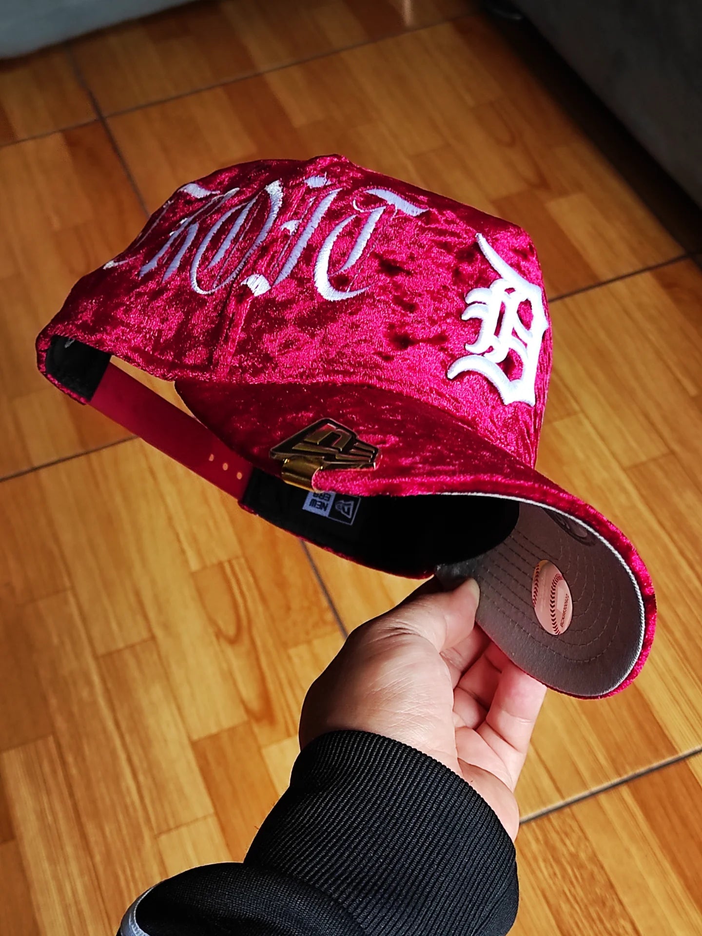 New Era Detroit Tigers ' Velvet' 9FORTY A-Frame Snapback