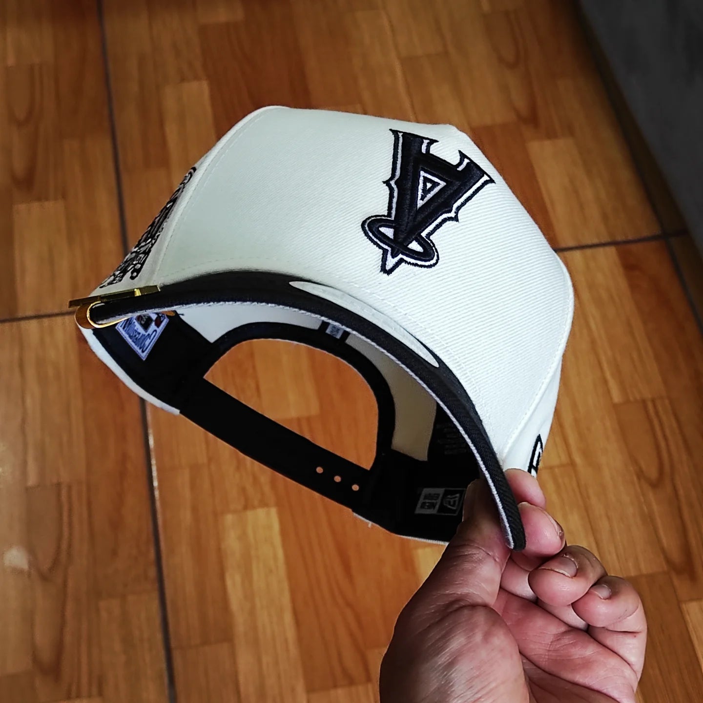 New Era Anaheim Angels Upside Down Chrome Black 2 Tone 50th Anniversary 9Forty A-Frame Snapback