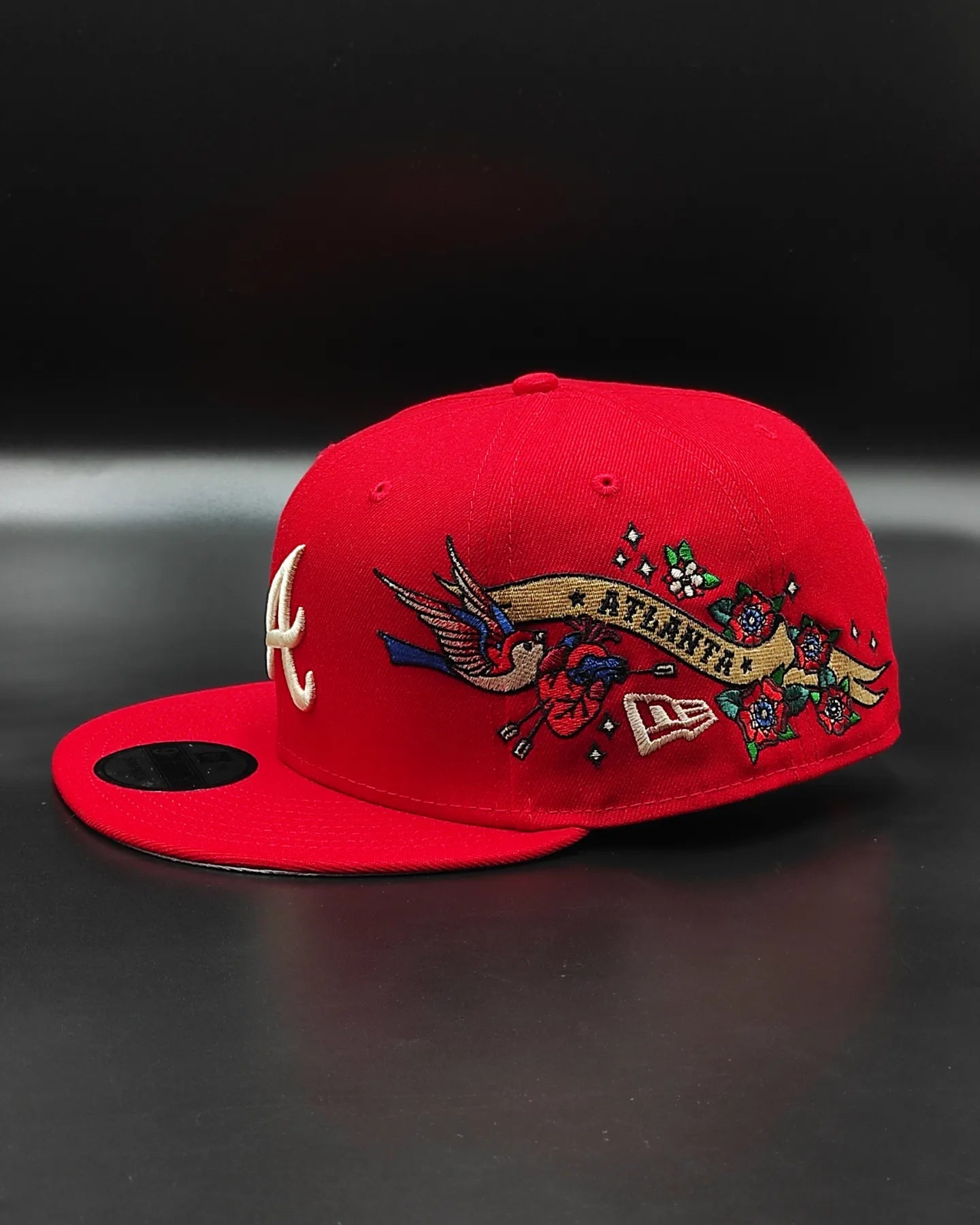 Atlanta Braves Gray Bottom City Art Side Patch New Era 9Fifty Snapback - Red