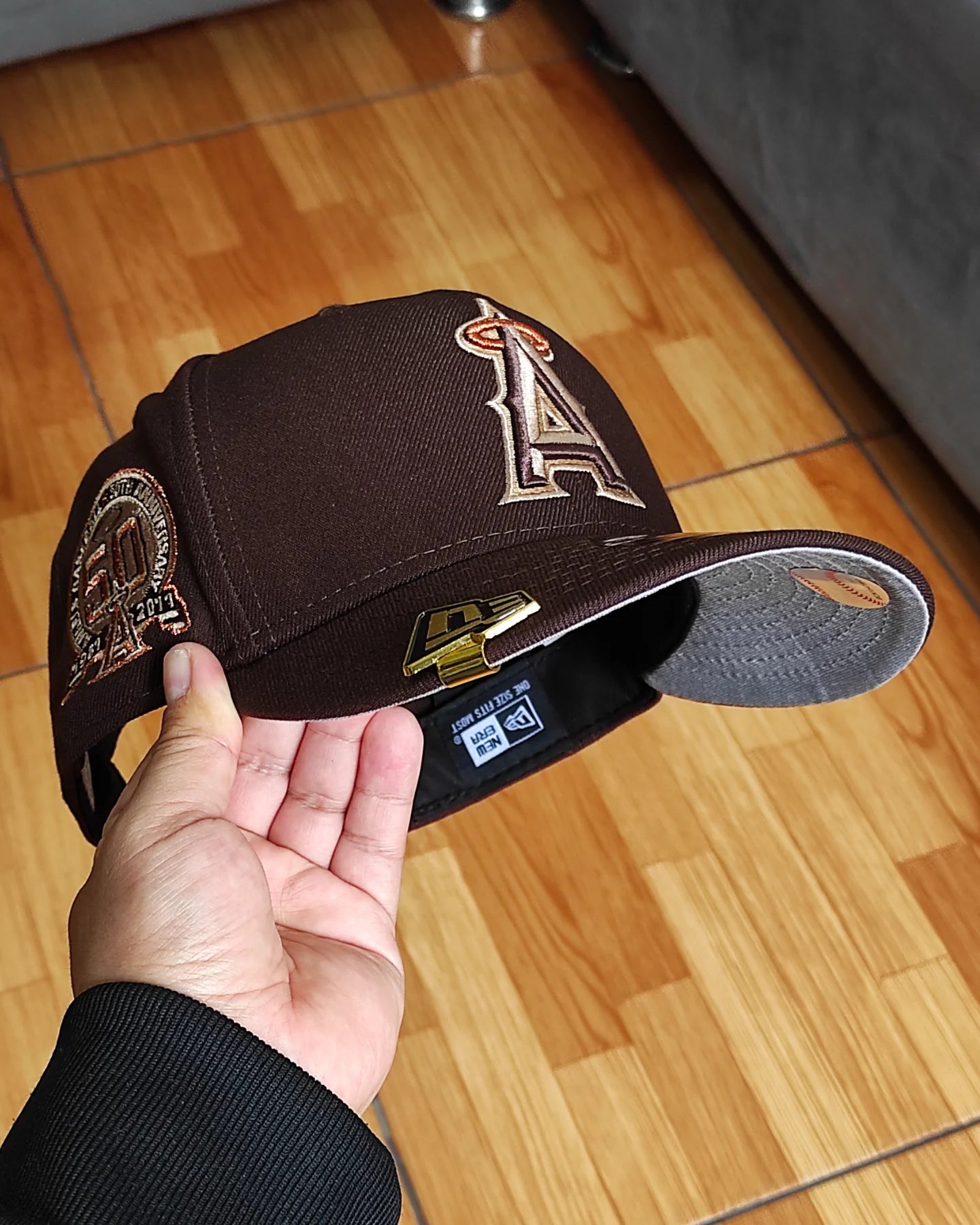 New Era Los Angeles Angels marrón oscuro Bottom 50th Anniversary Side Patch 9Fifty New Era Snapback