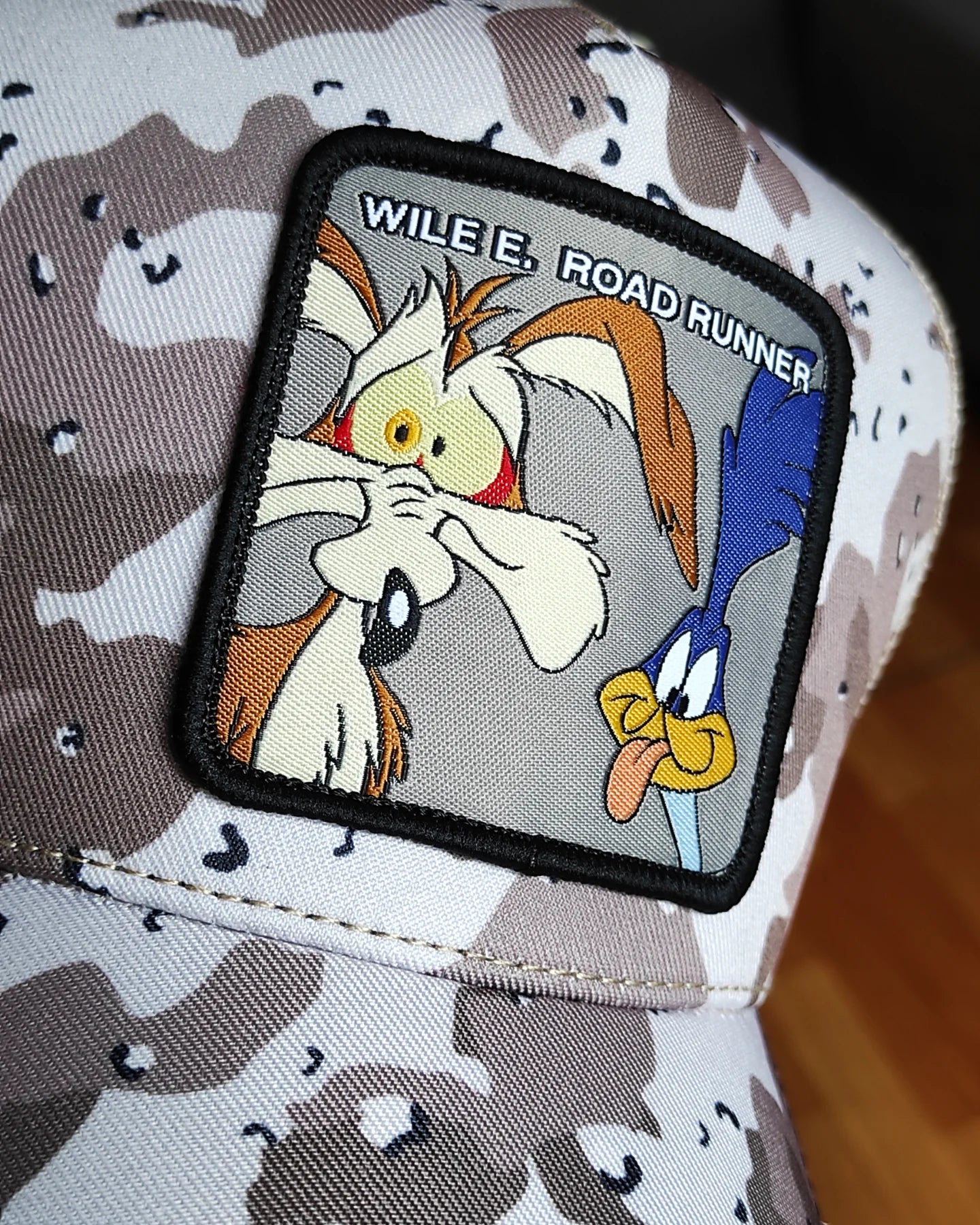 CAPSLAB LOONEY TUNES TRUCKER SNAPBACK HAT