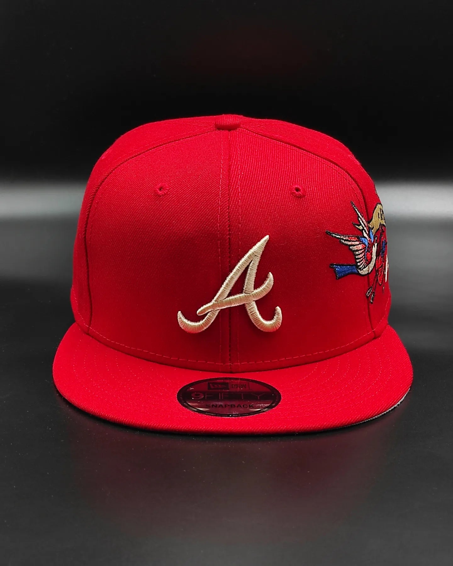 Atlanta Braves Gray Bottom City Art Side Patch New Era 9Fifty Snapback - Red