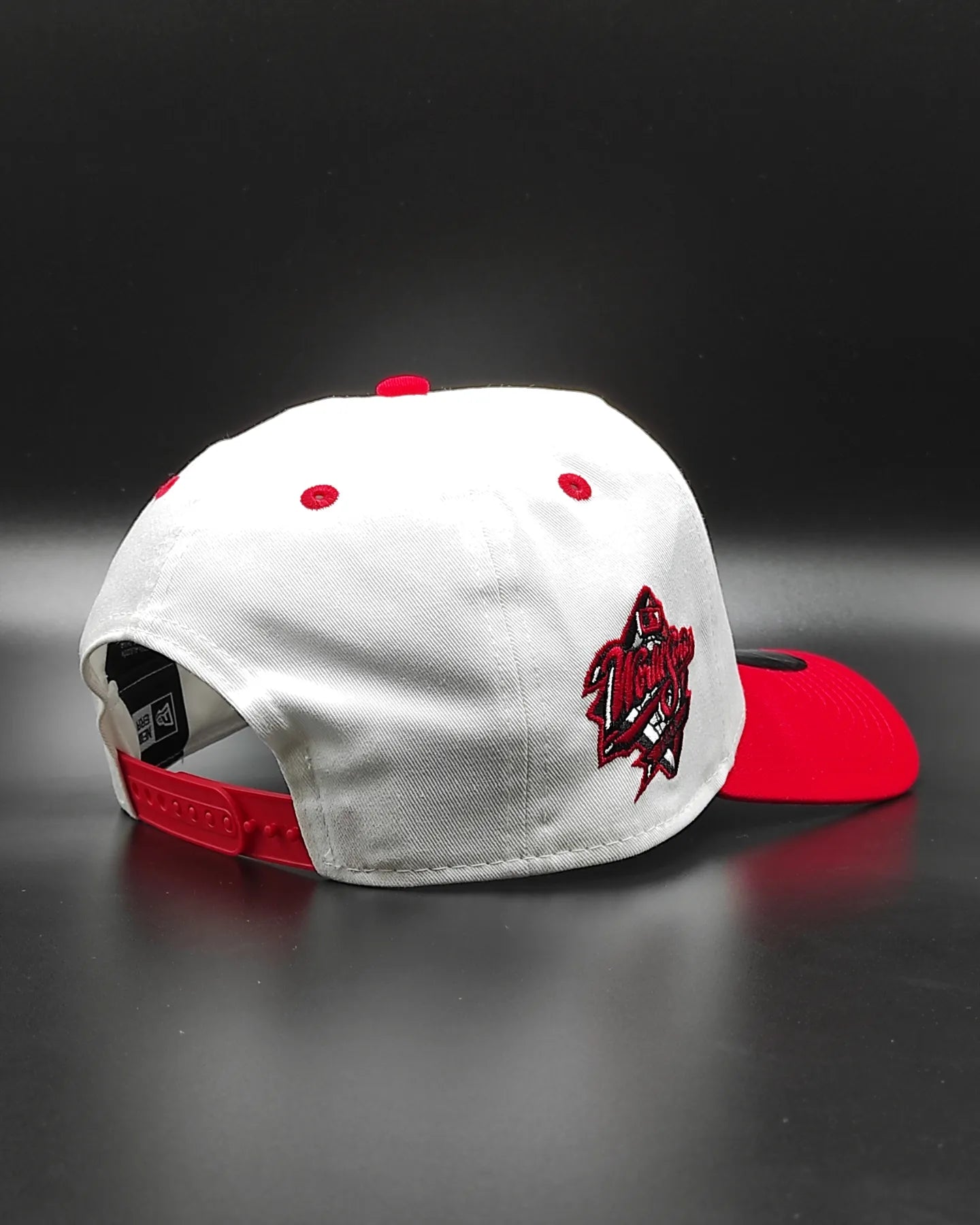 New Era New York Yankees " satin " 9 forty a frame white / scarlet