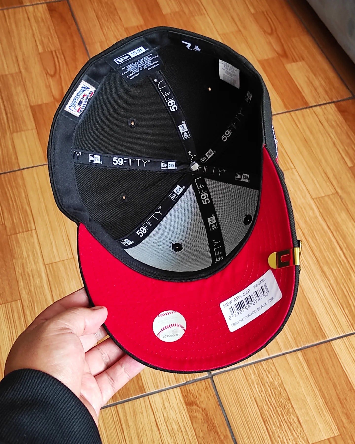 New Era New York Yankees Subway Series 2009 Black and Red Edition 59Fifty Fitted Hat