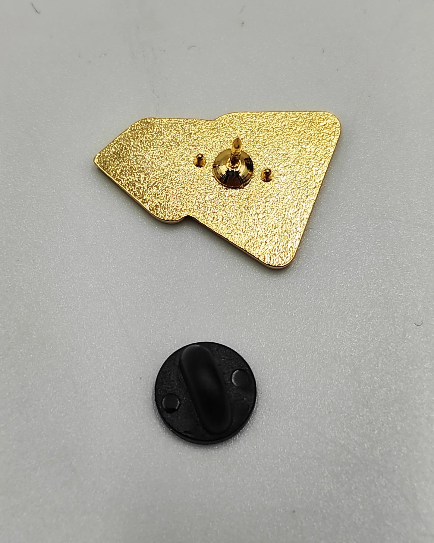 Pin metálico New Era