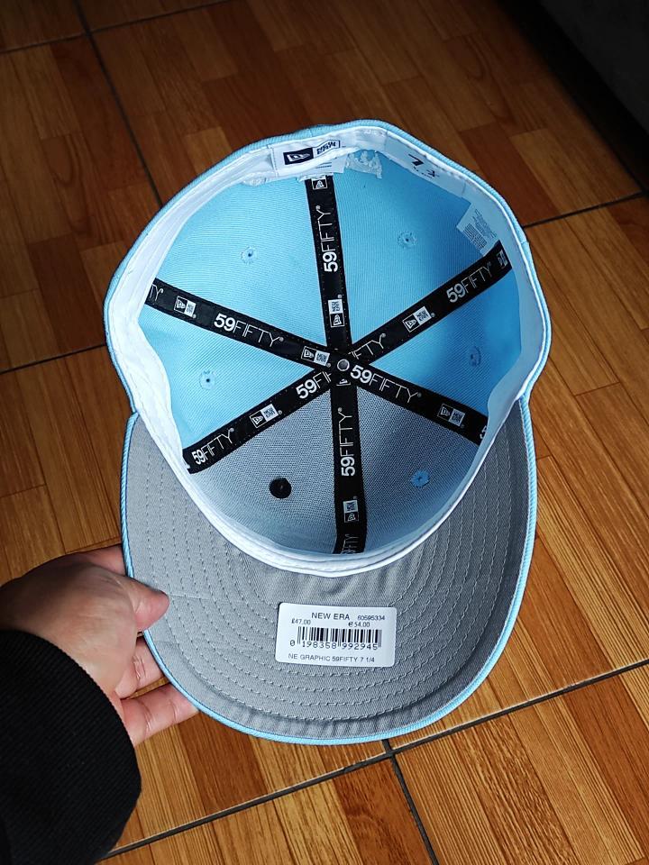 59FIFTY new era grafiti SKY BLUE incluye pin