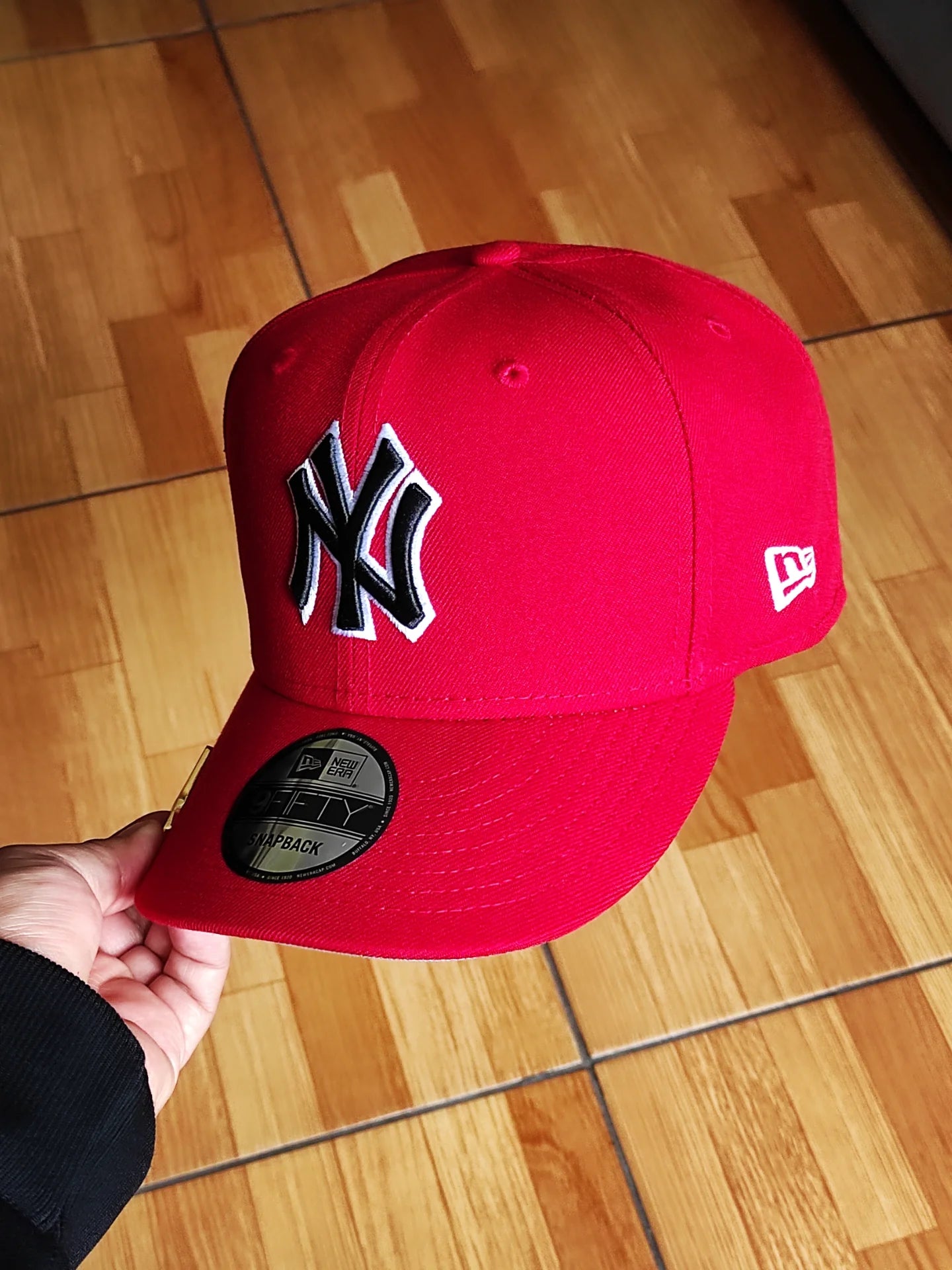 New Era New York Yankees 1999 World Series Scarlet Edition 9Fifty Snapback Hat