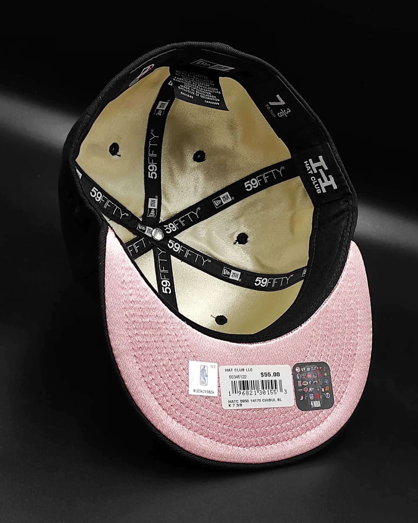 New Era 59fifty cookies and cream Chicago bulls nba patch hat - black/pink