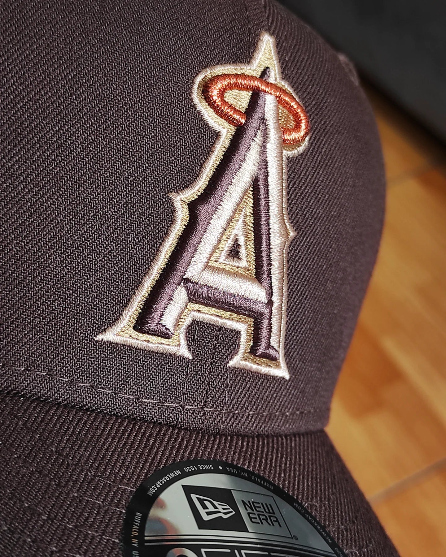 New Era Los Angeles Angels marrón oscuro Bottom 50th Anniversary Side Patch 9Fifty New Era Snapback