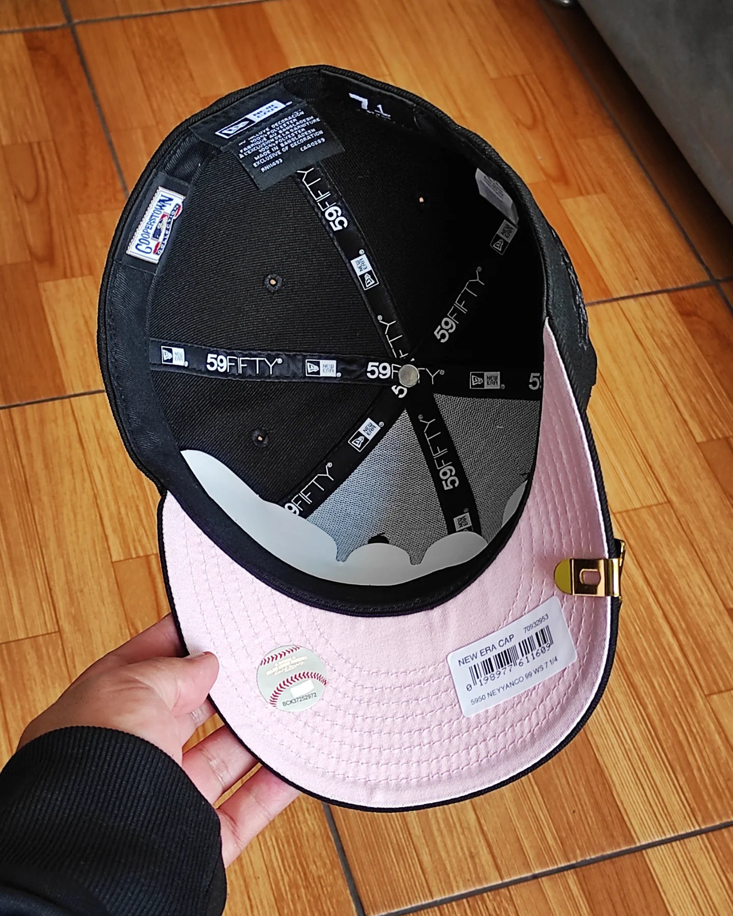 New Era New York Yankees World Series 1999 Black Pink Edition 59Fifty Fitted Hat
