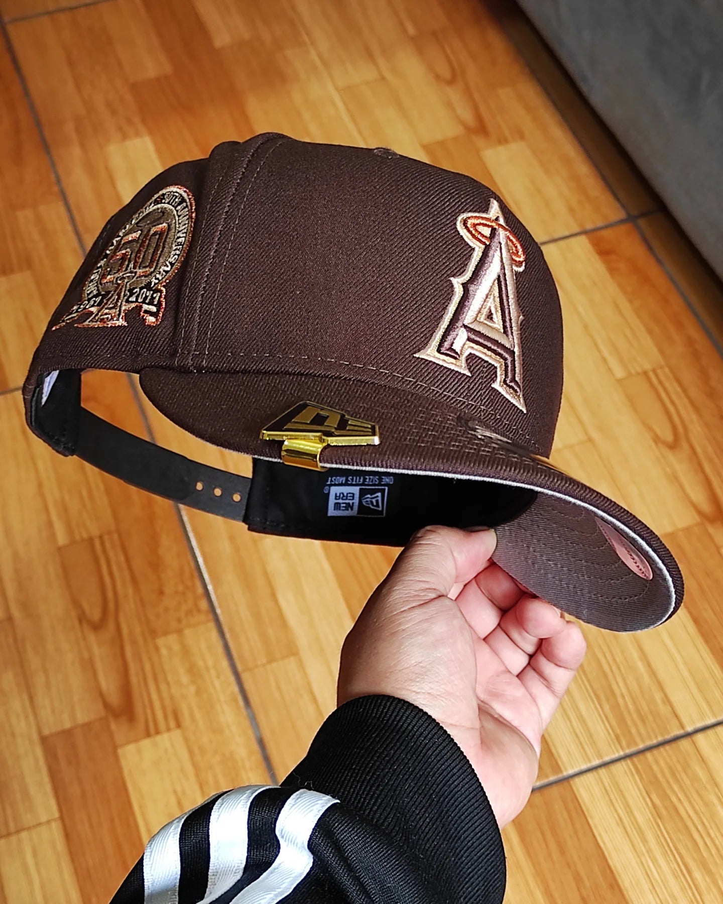 New Era Los Angeles Angels marrón oscuro Bottom 50th Anniversary Side Patch 9Fifty New Era Snapback