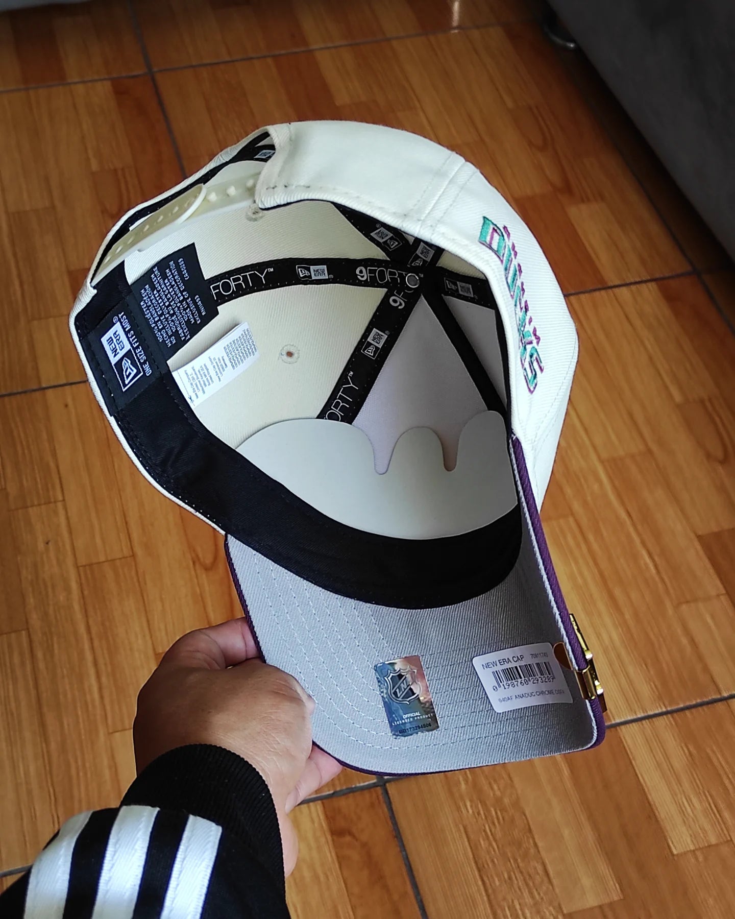 New Era Anaheim Ducks Chrome Two Tone Edition 9Forty A Frame snapback