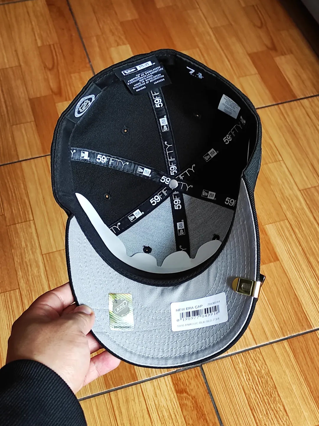 New Era Anaheim Ducks Blackout Glow Wool Edition 59Fifty Fitted Hat