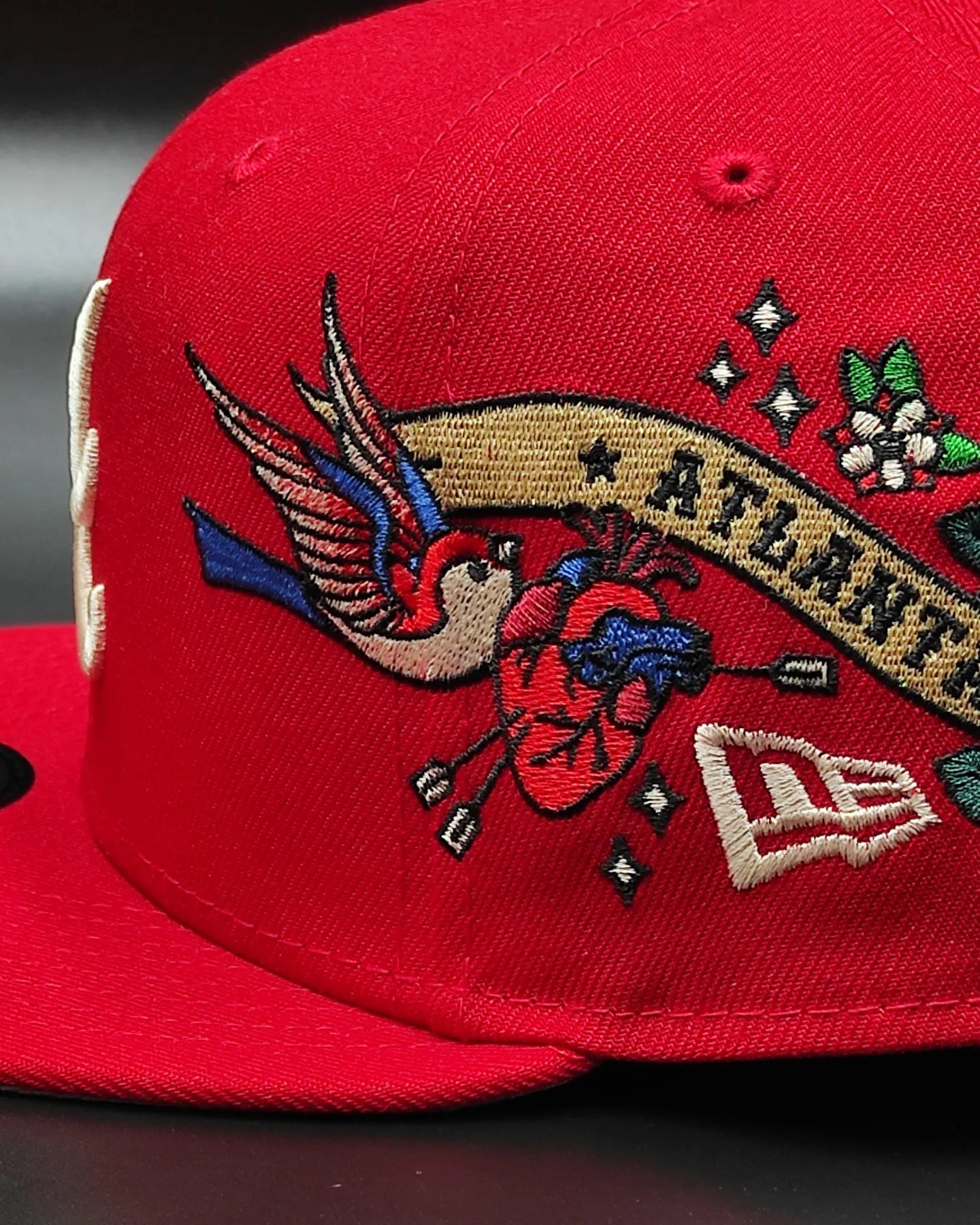 Atlanta Braves Gray Bottom City Art Side Patch New Era 9Fifty Snapback - Red