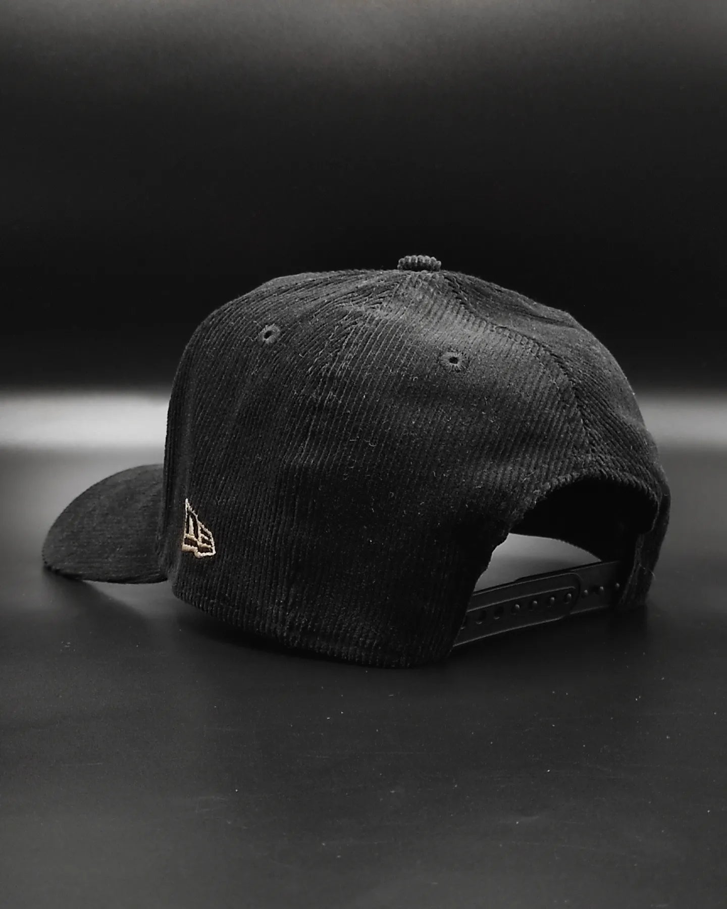 New Era Okland Athletics"Corduroy Black" 9 Forty A-FRAME snapback
